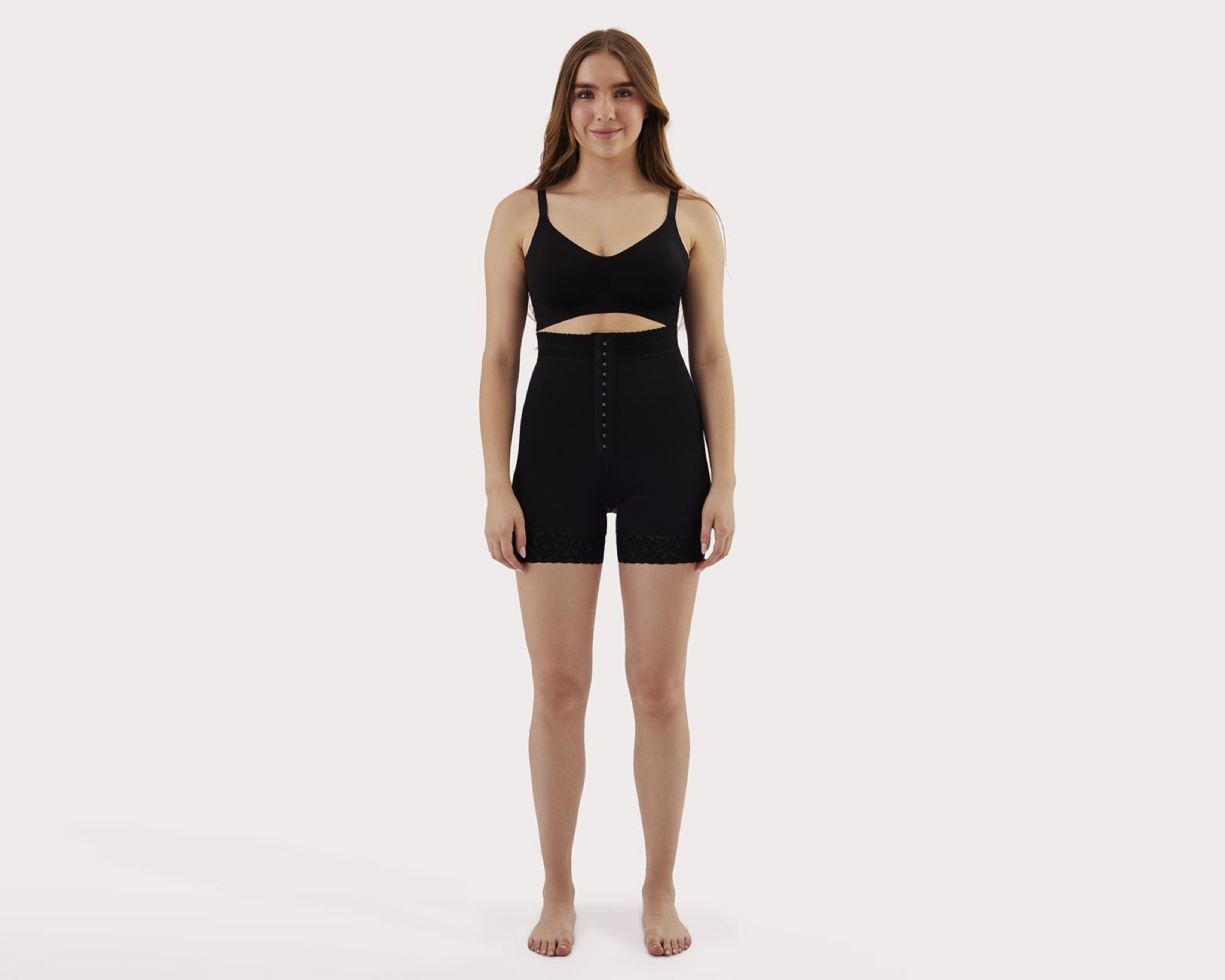Foto 2 pulgar | Short con Contról con Encaje para Mujer