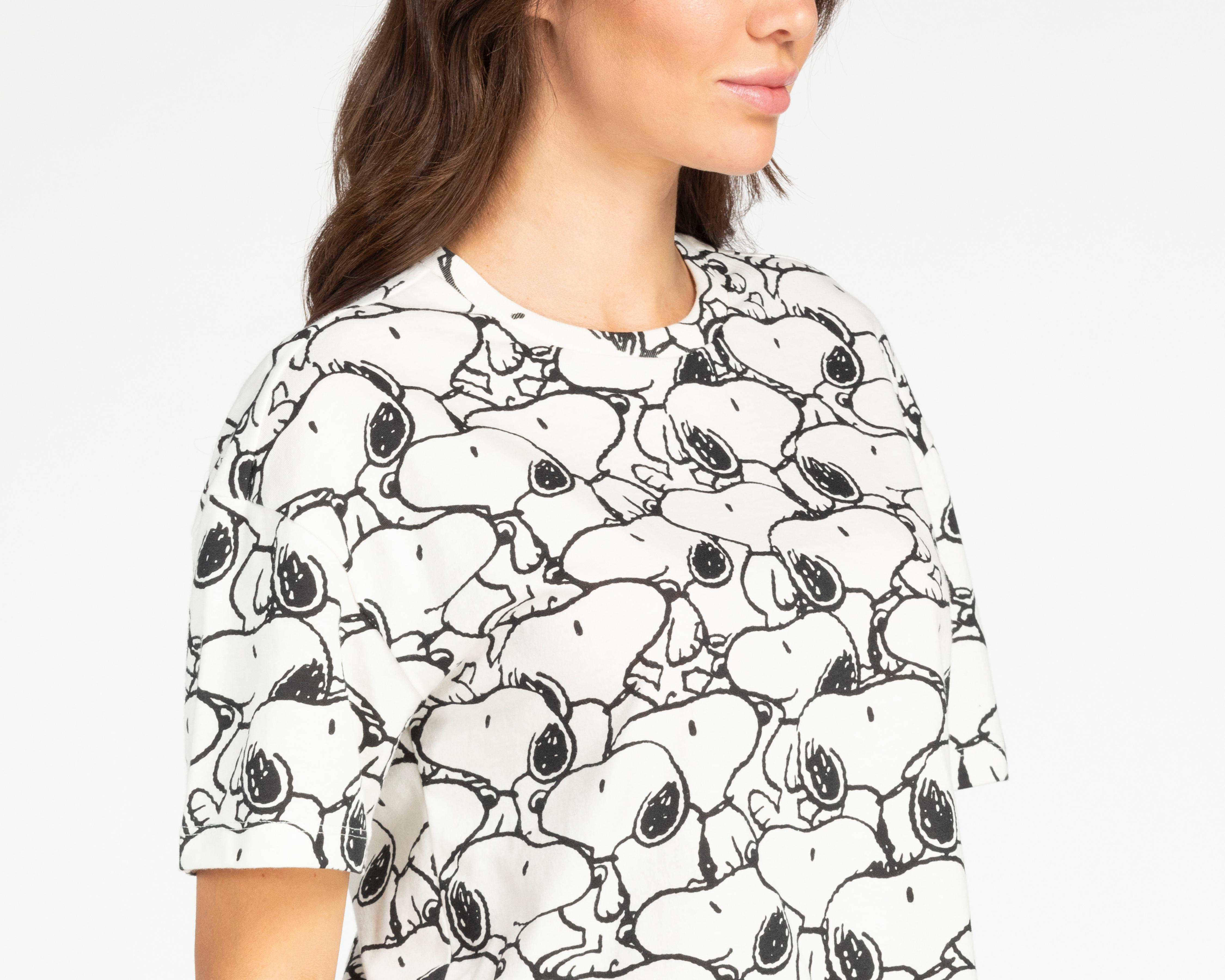 Foto 4 pulgar | Playera Peanuts Manga Corta para Mujer