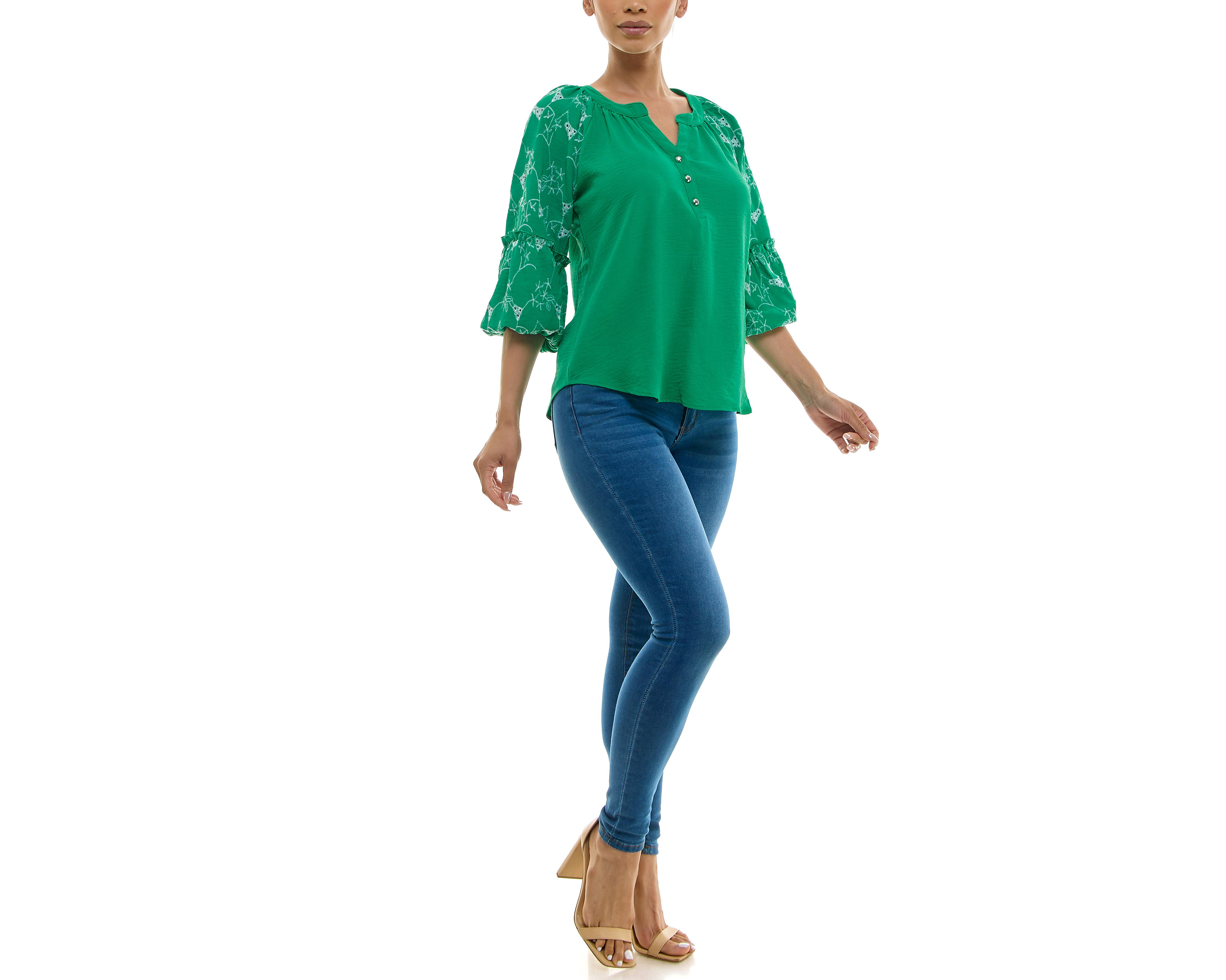 Foto 6 pulgar | Blusa Adrienne Vittadini con Botones y Corte Láser
