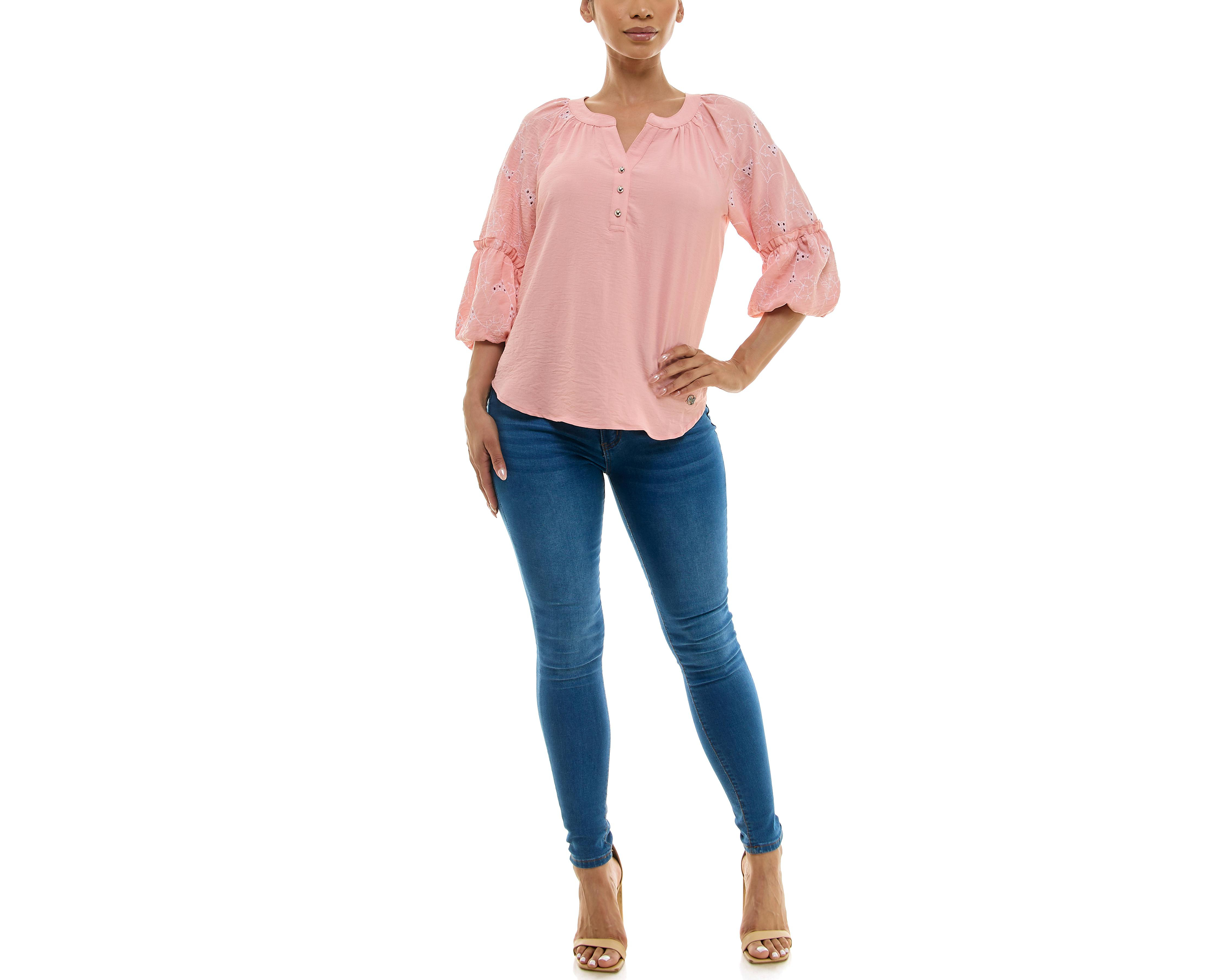 Foto 2 pulgar | Blusa Adrienne Vittadini con Botones y Corte Láser