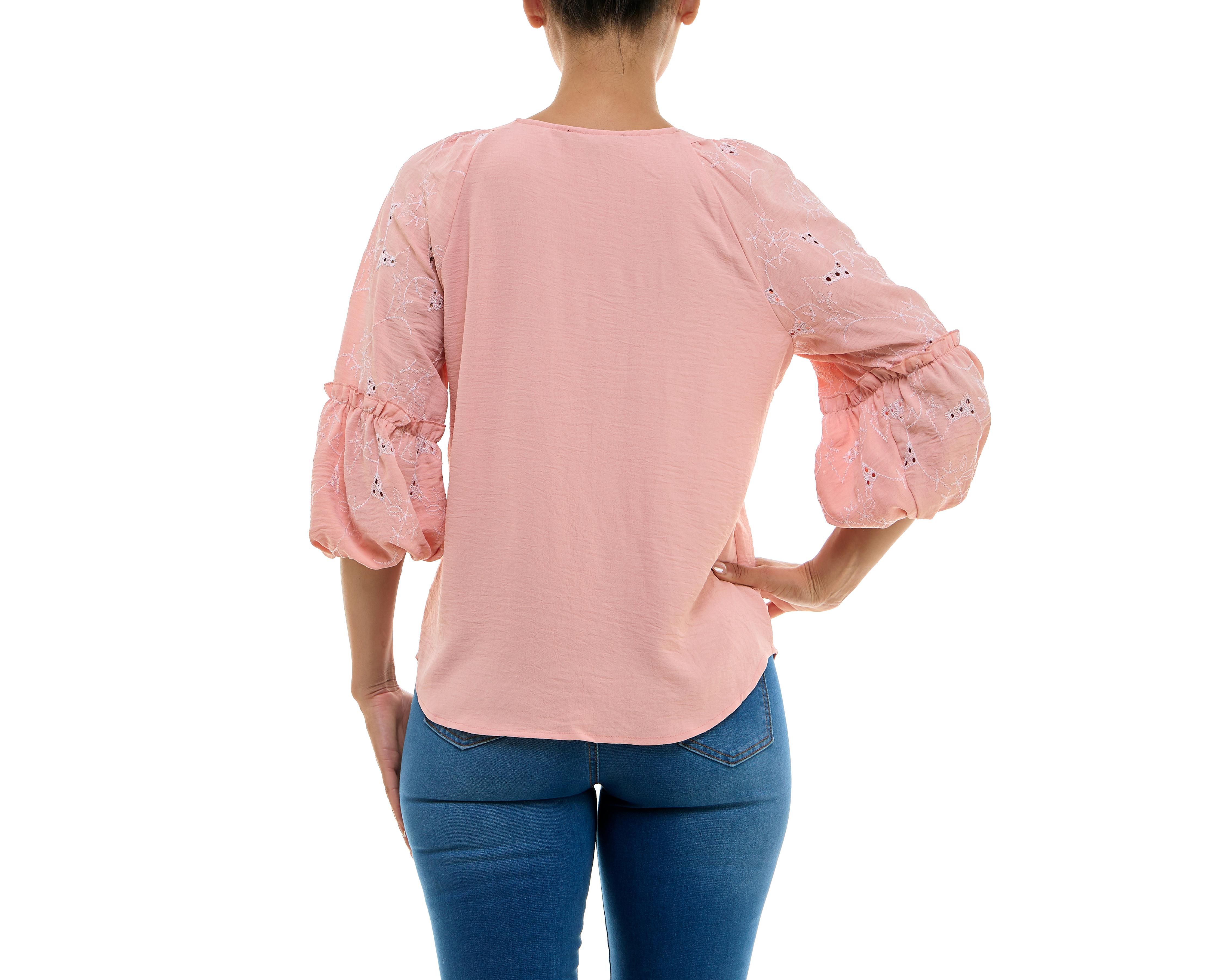 Foto 5 pulgar | Blusa Adrienne Vittadini con Botones y Corte Láser