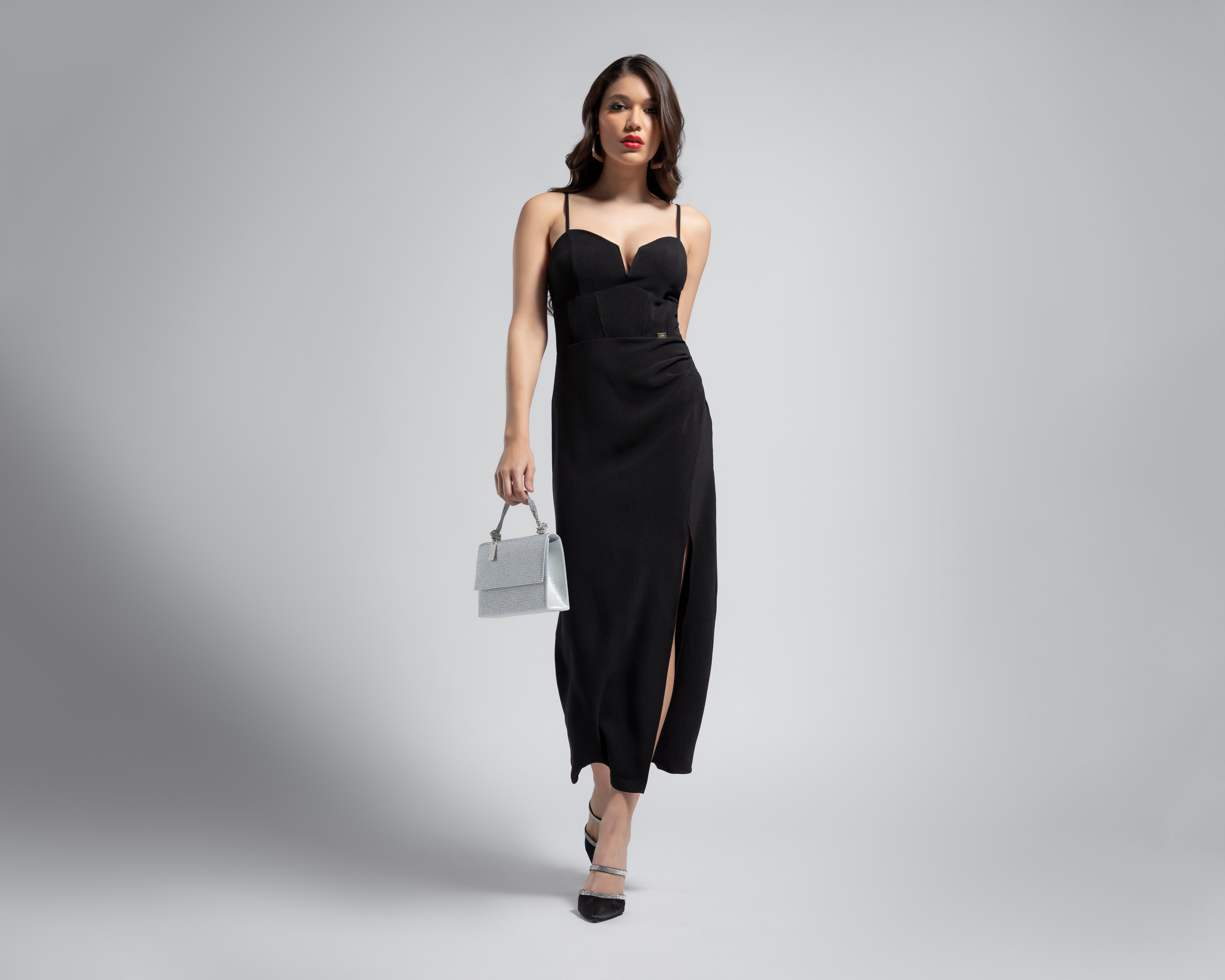Vestido Jennifer Lopez de Noche Midi con Abertura $190