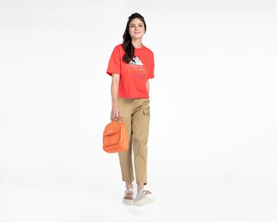 Foto 2 | Playera Oggi Roja con Bordados