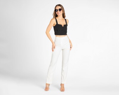 Foto 2 | Crop Top Jennifer Lopez Negro con Tirantes