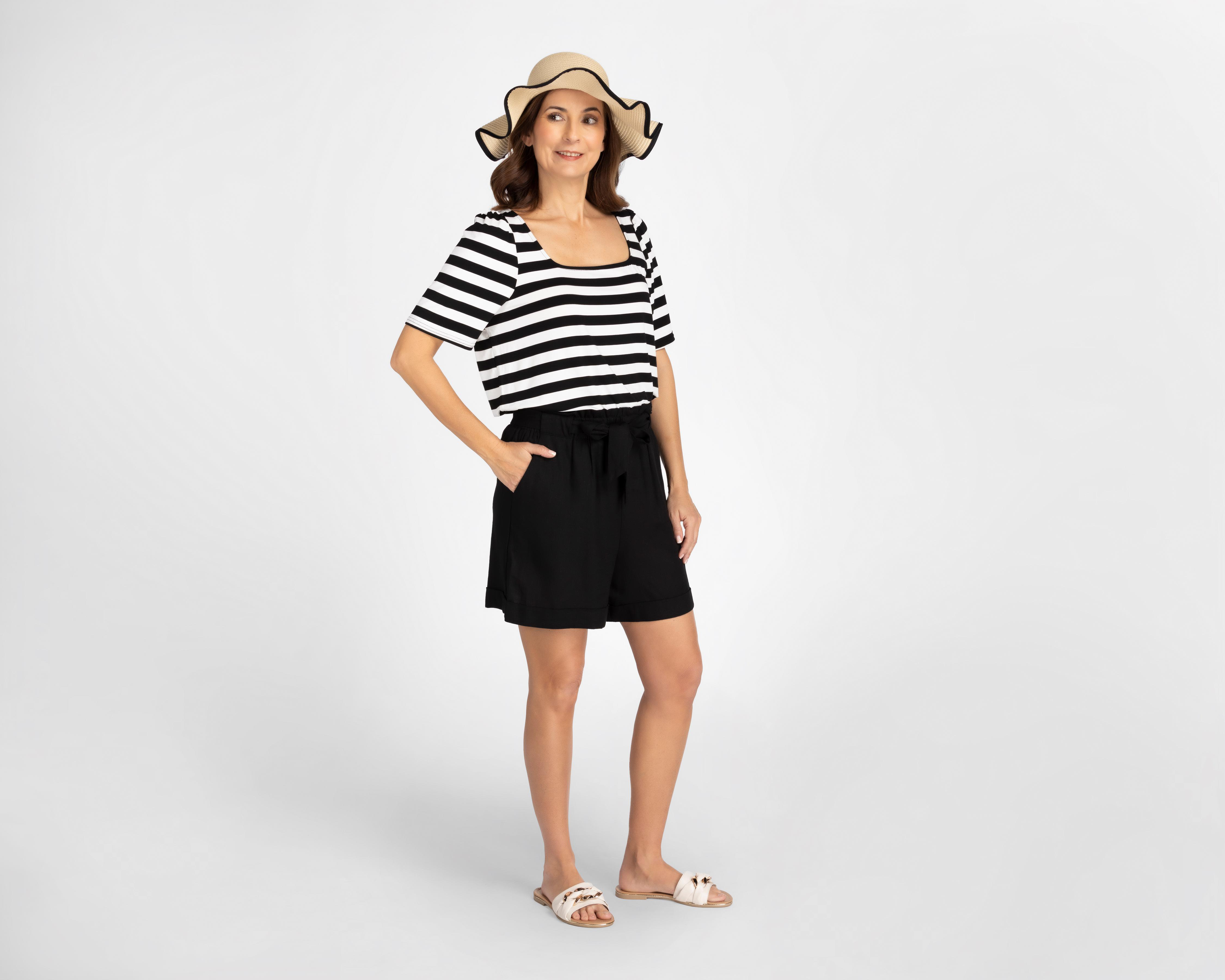 Foto 3 pulgar | Short Lady Sun Negro