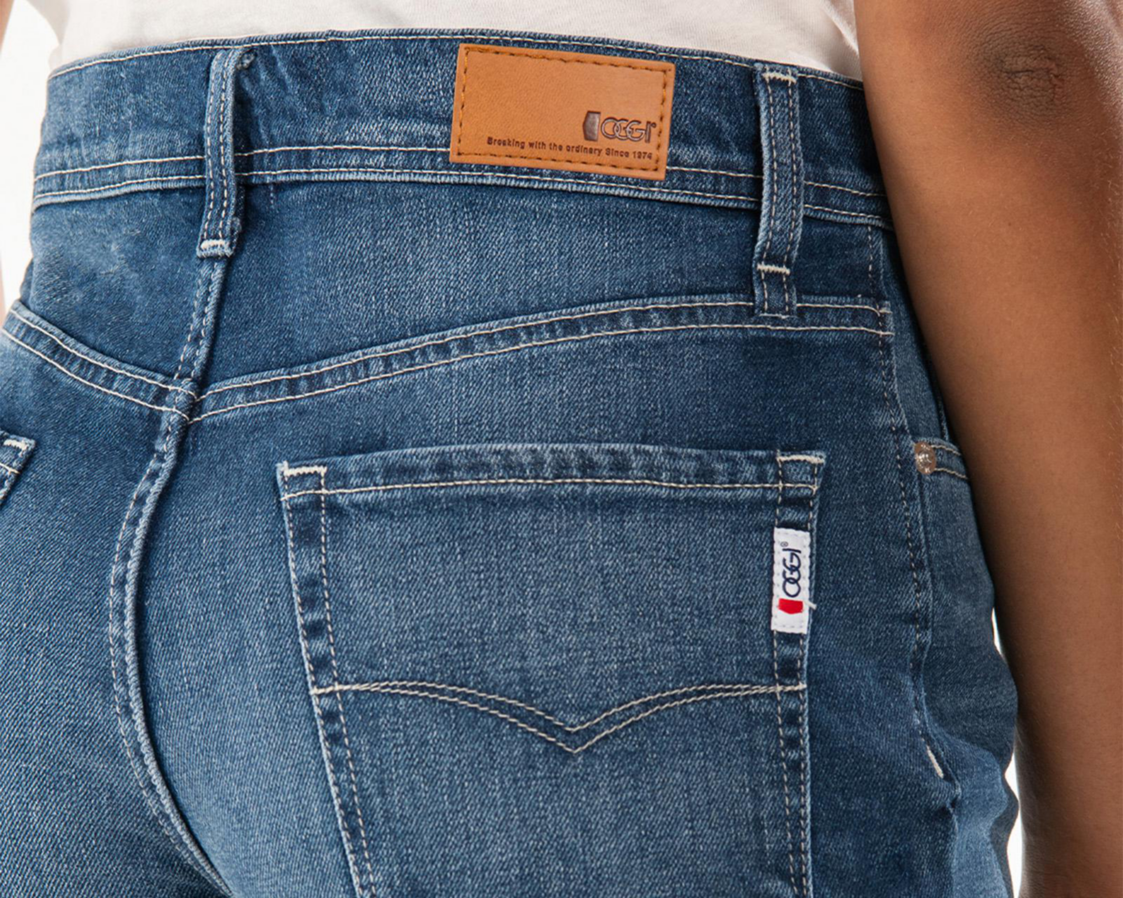 Foto 5 pulgar | Short Oggi Azul para Mujer