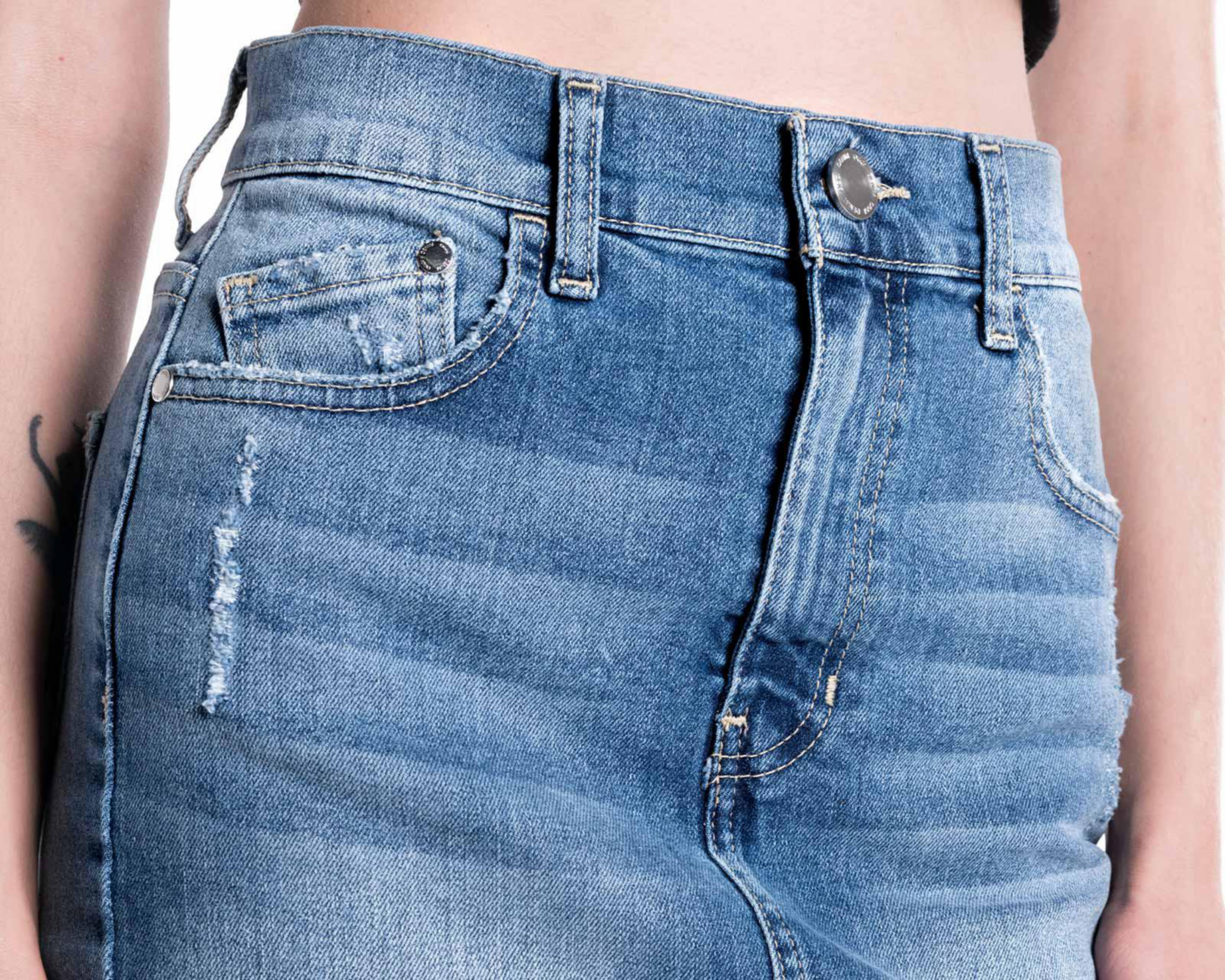 Foto 5 pulgar | Falda Corta Oggi de Mezclilla para Mujer