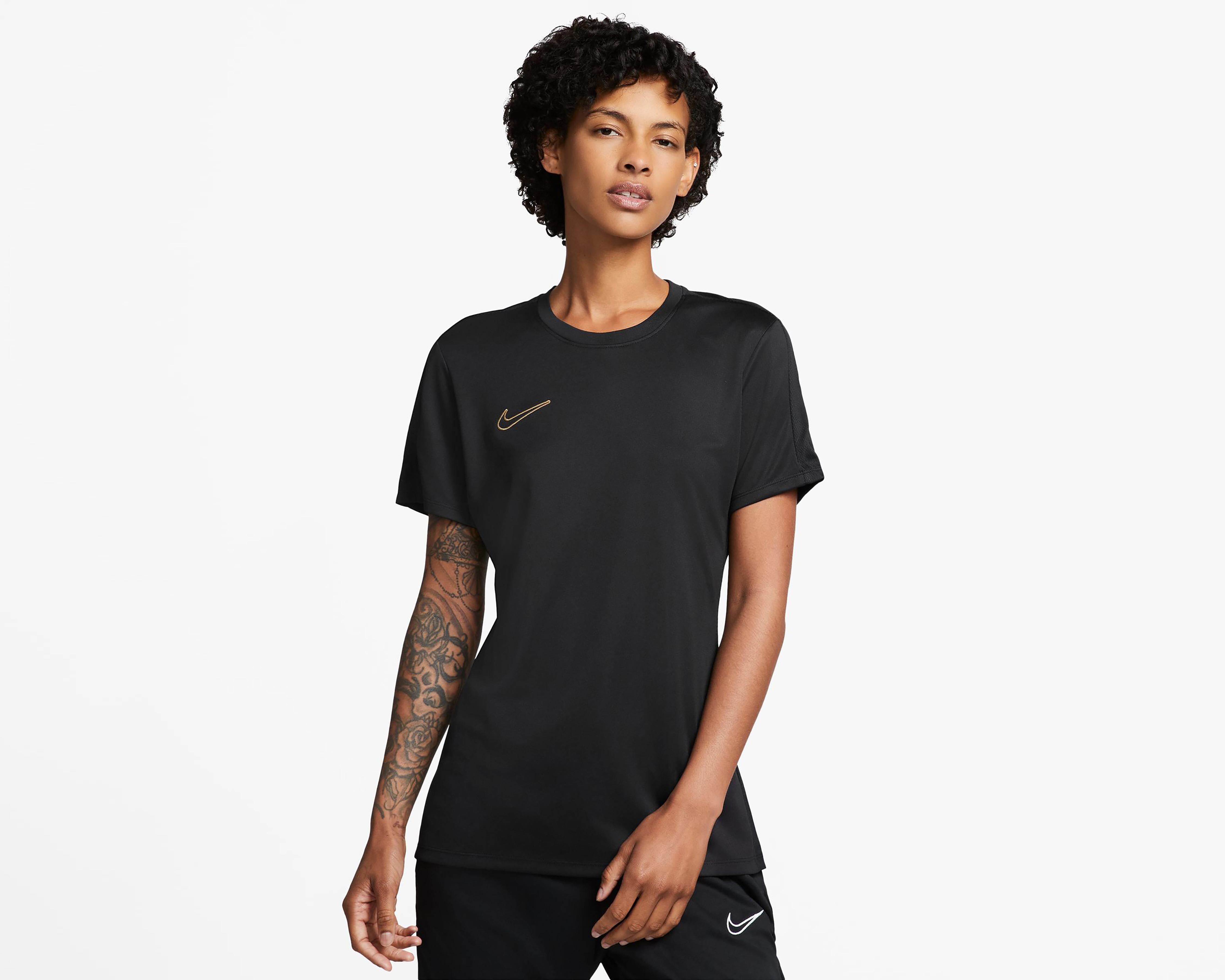 Playeras de nike para mujer online