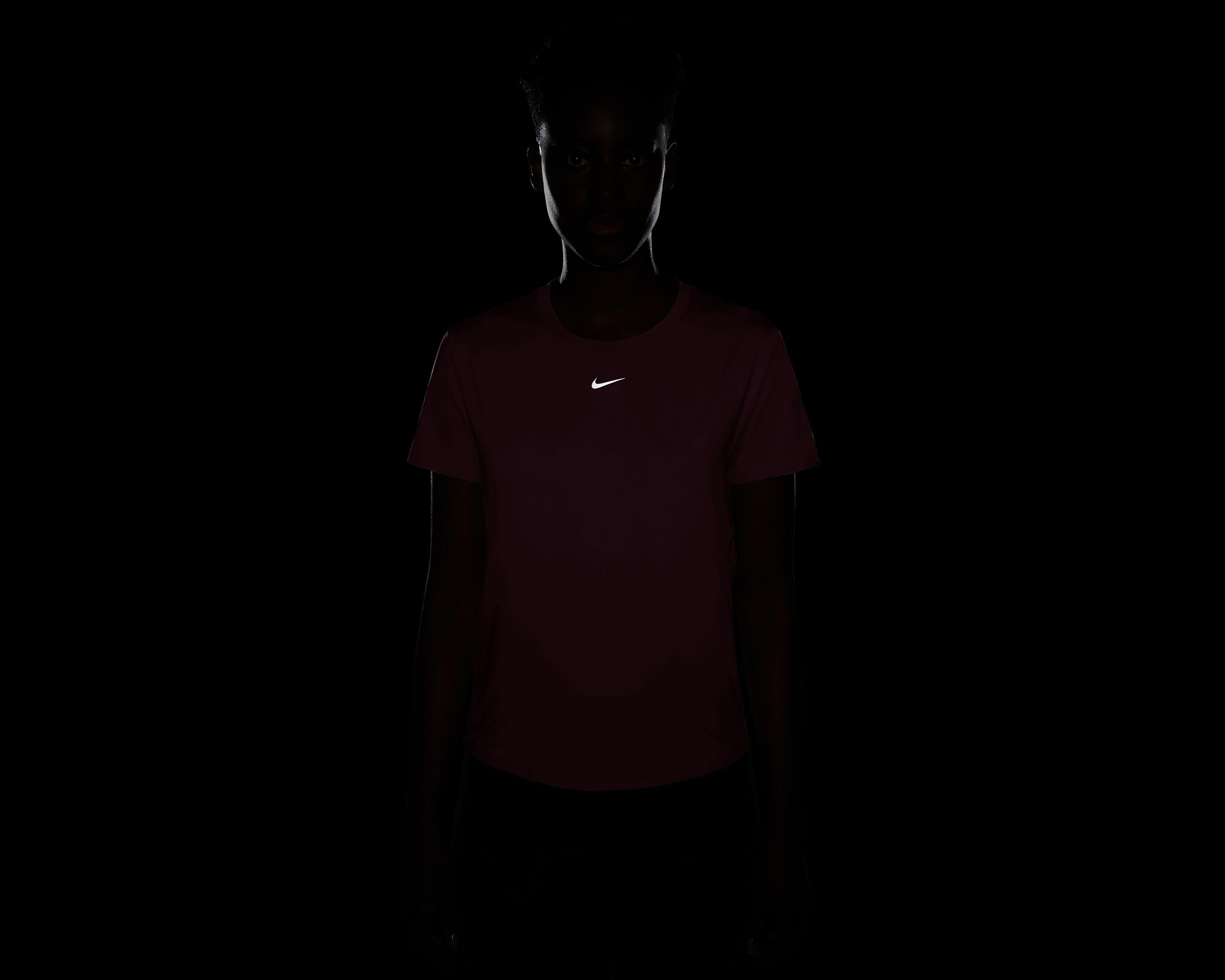 Foto 4 | Playera de Entrenamiento Nike Dri-FIT para Mujer