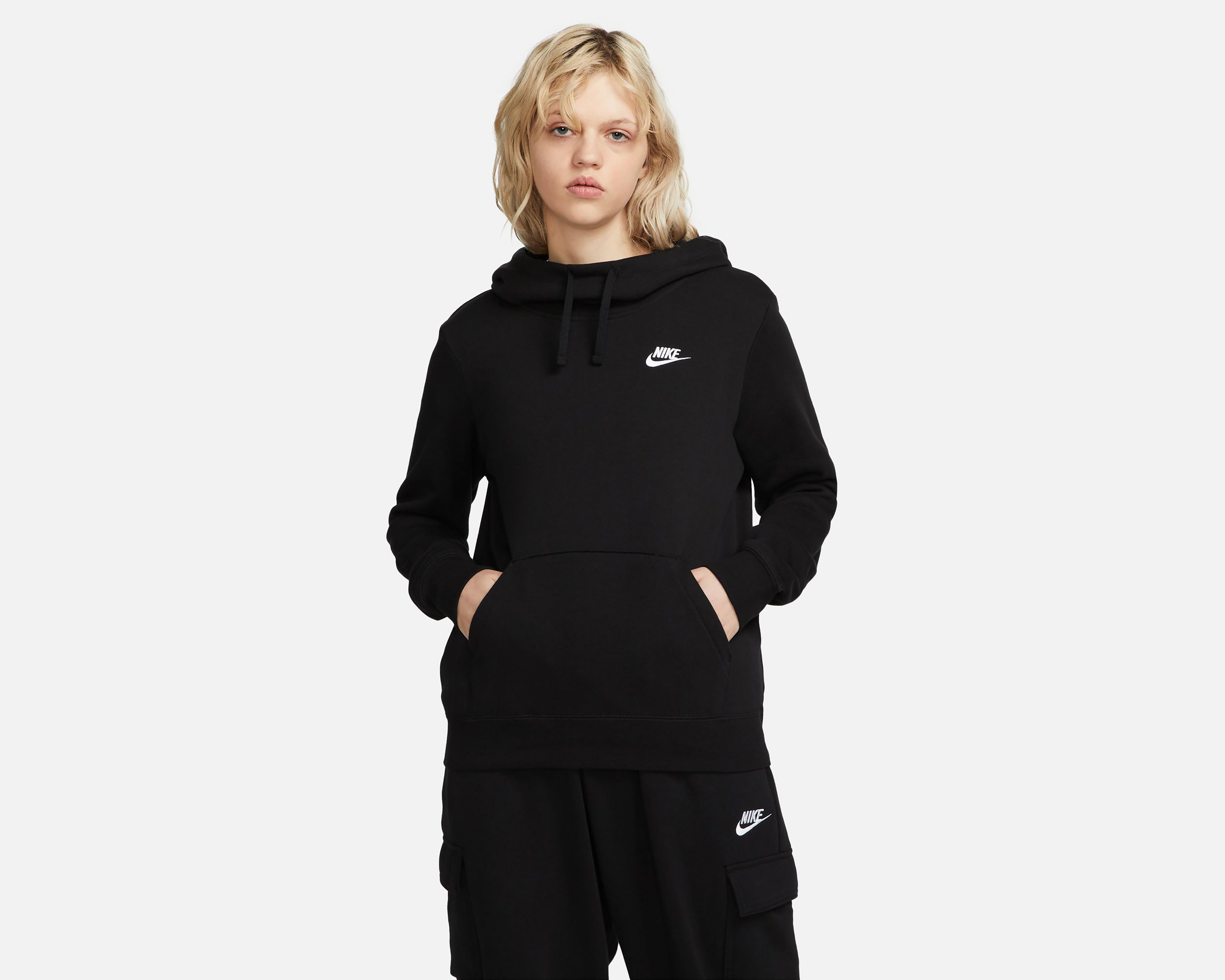 Foto 2 pulgar | Sudadera de Entrenamiento Nike con Capucha para Mujer
