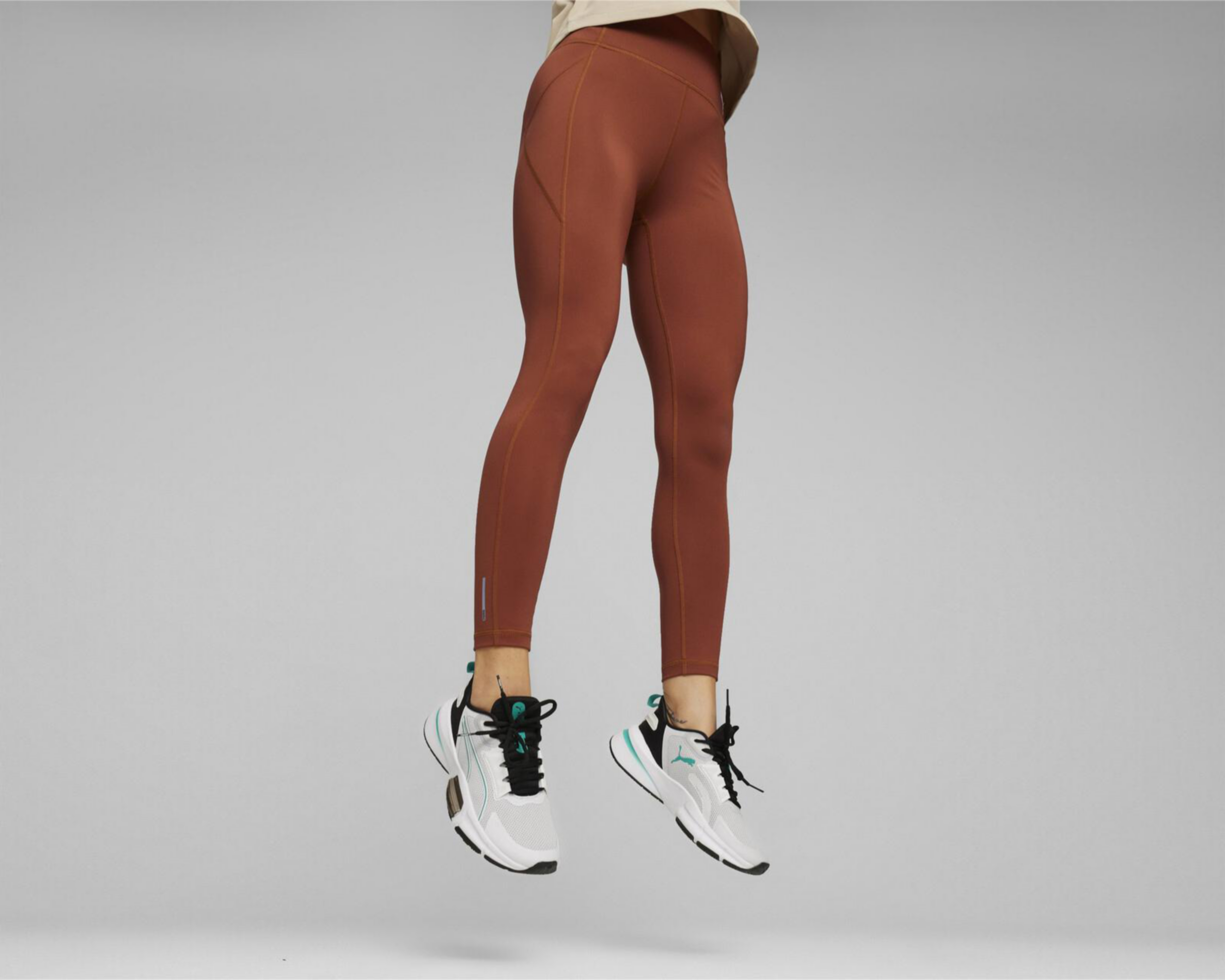 Foto 4 pulgar | Leggings de Entrenamiento Puma para Mujer