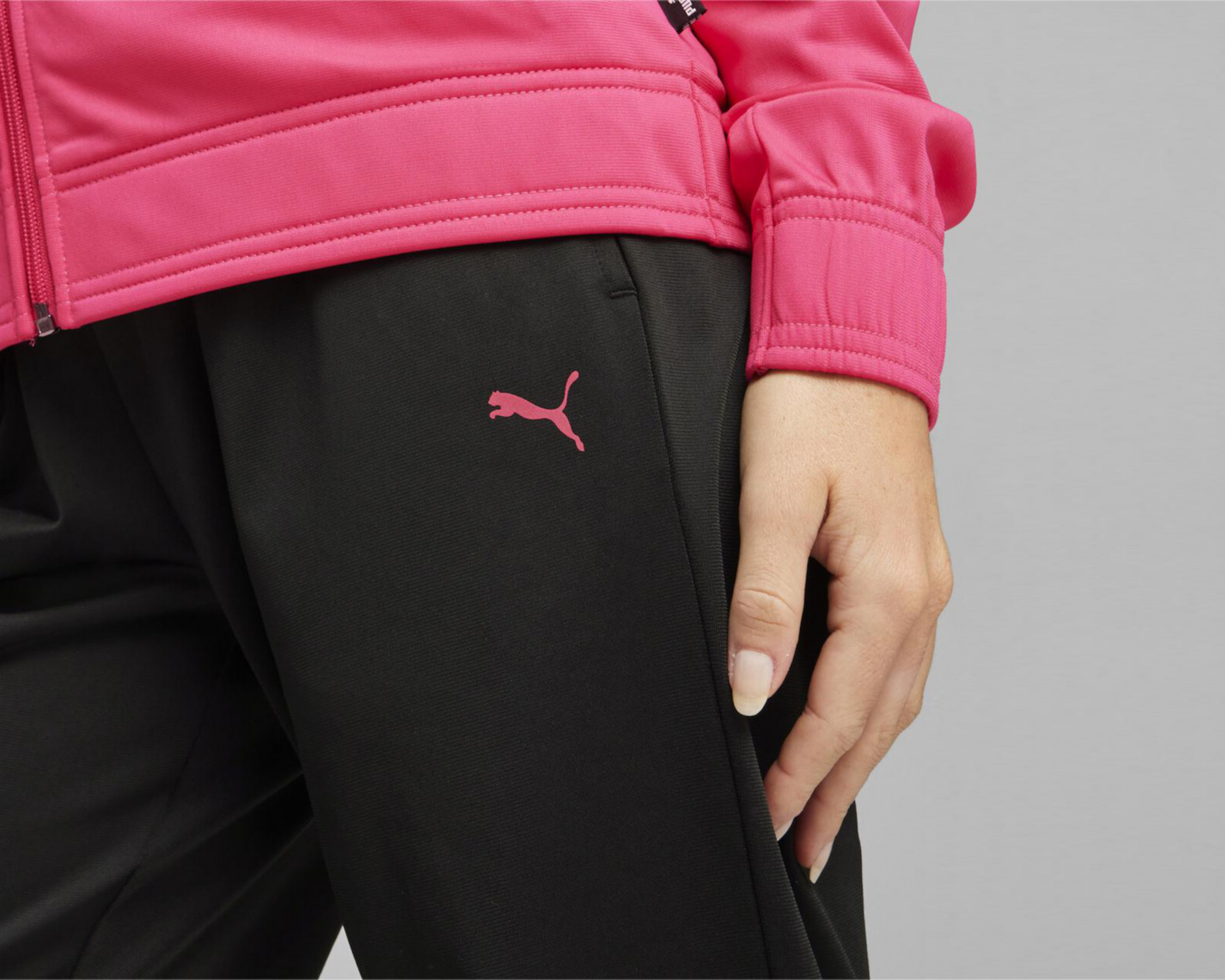 Foto 6 pulgar | Pants y Chamarra de Entrenamiento Puma para Mujer