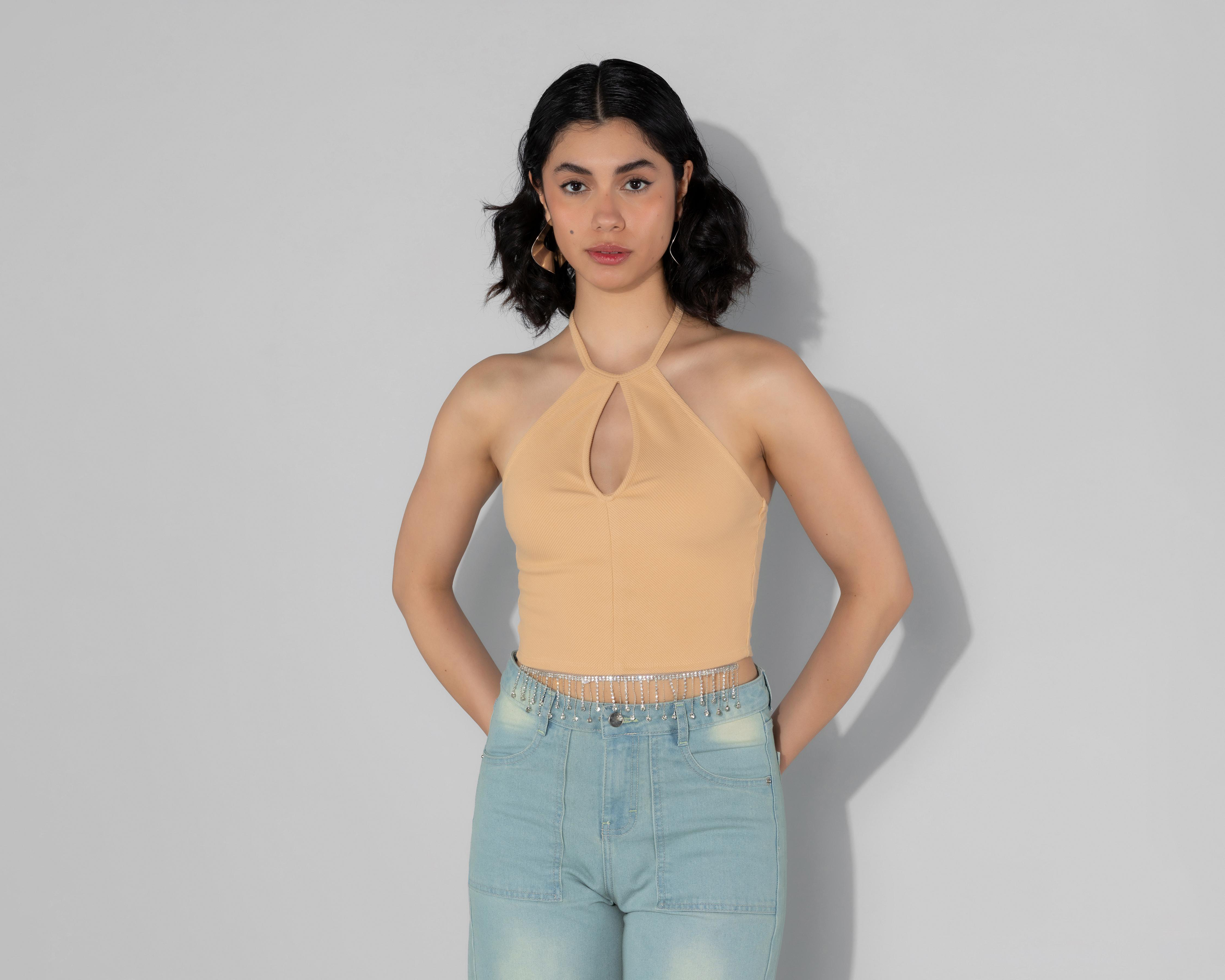 Blusa Thinner Abertura en Escote y Pedrería