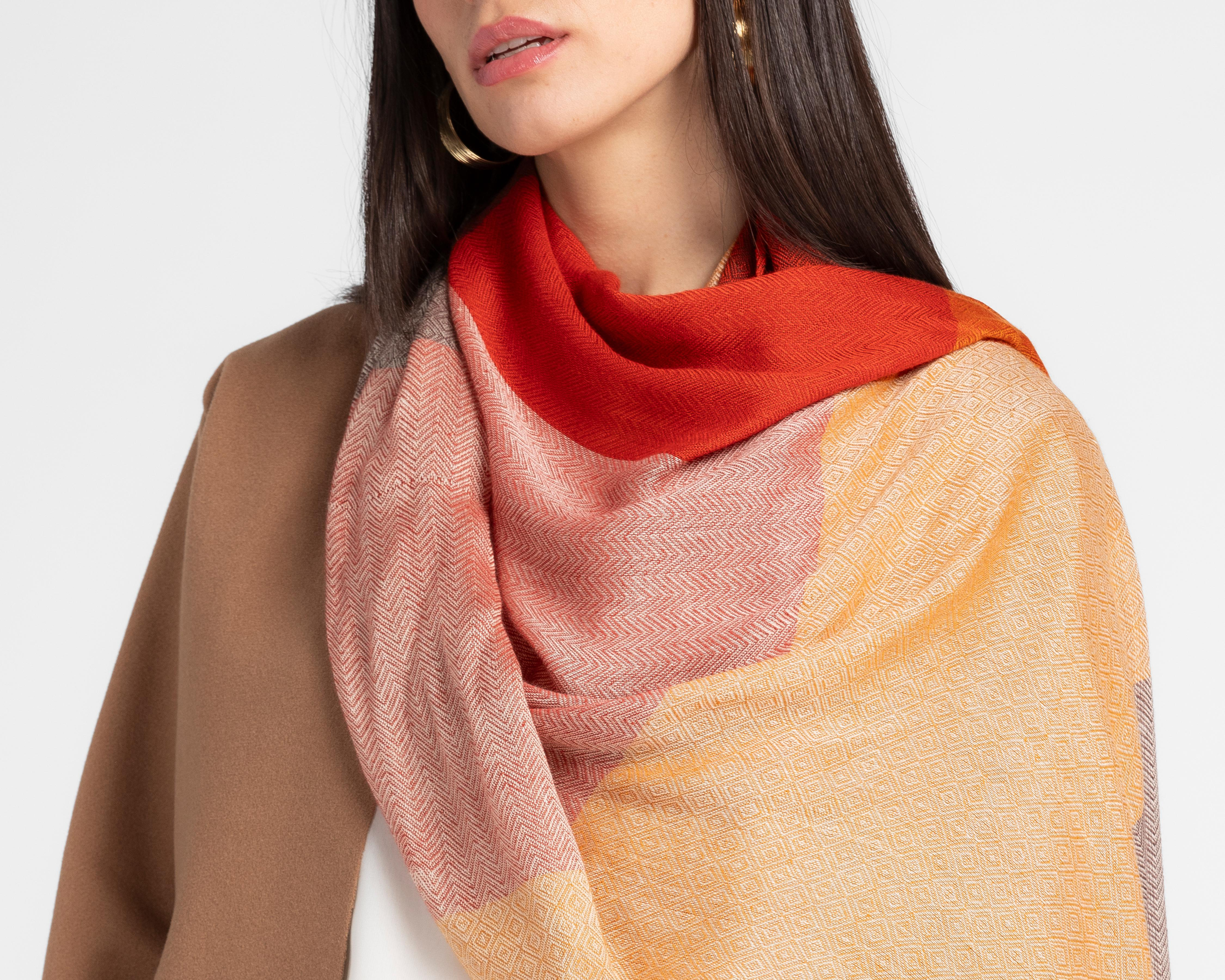 Foto 4 pulgar | Pashmina Sahara