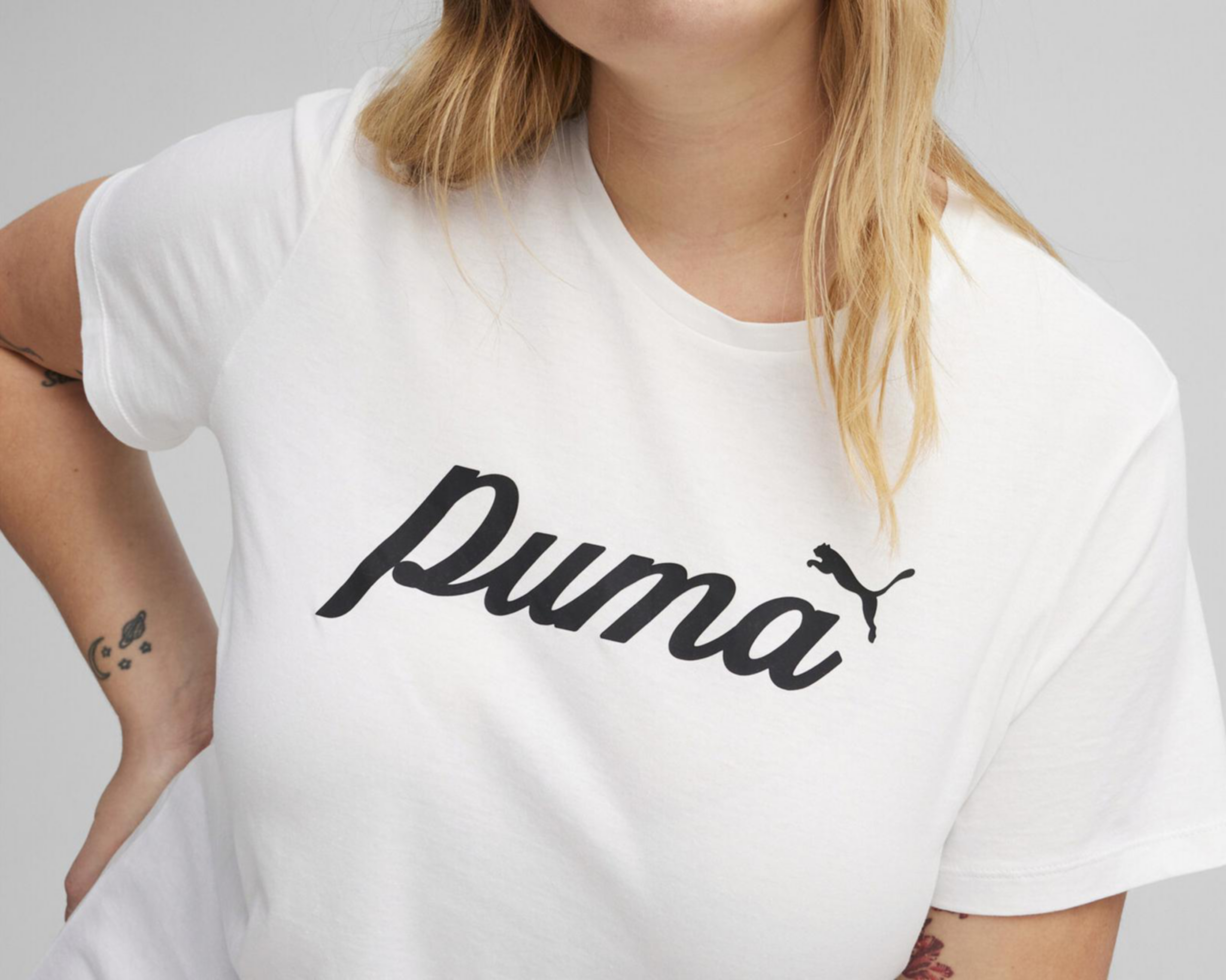 Foto 7 pulgar | Playera de Entrenamiento Puma Essentials Blossom Script TEE para Mujer