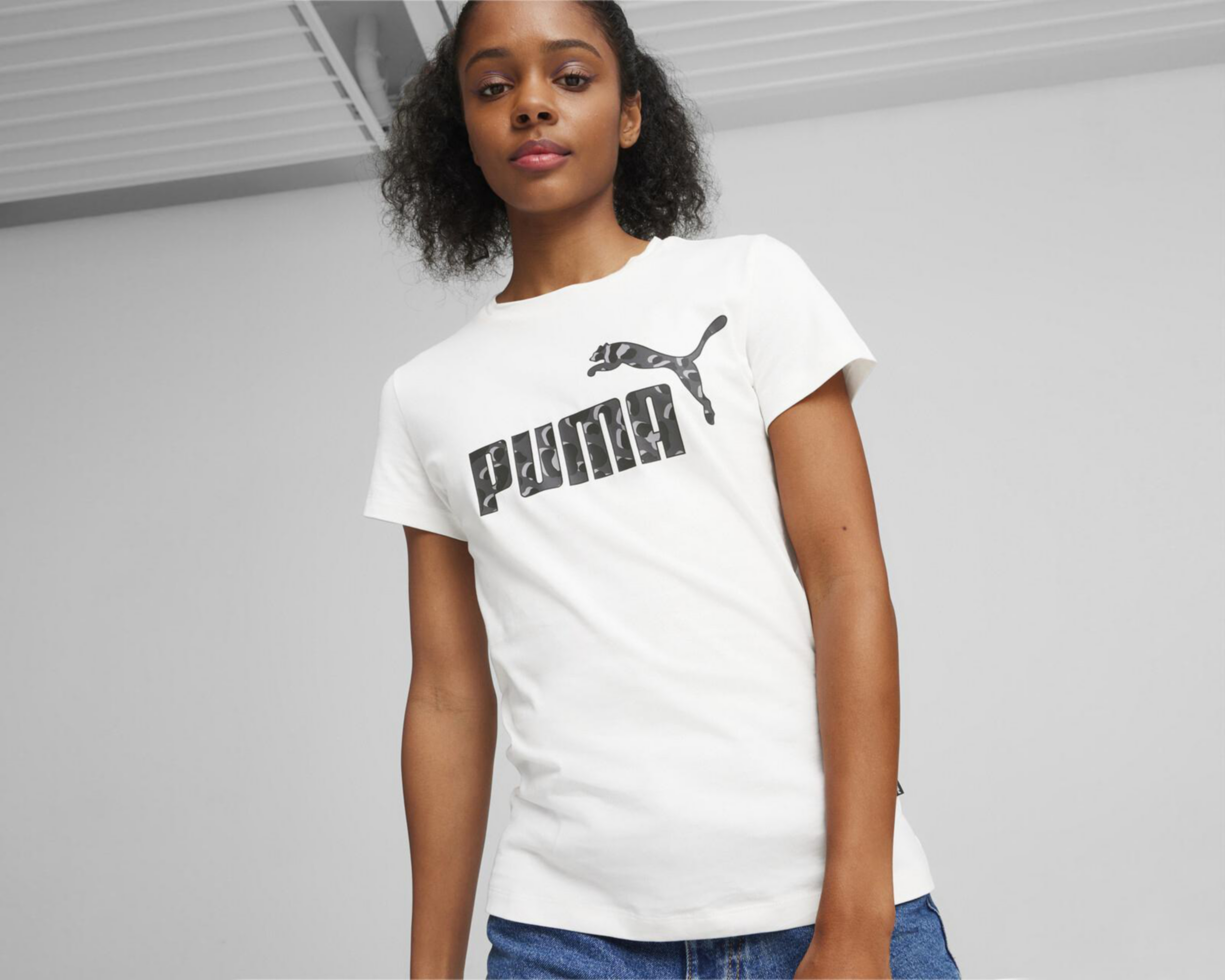 Foto 4 pulgar | Playera de Entrenamiento Puma Blanca para Mujer