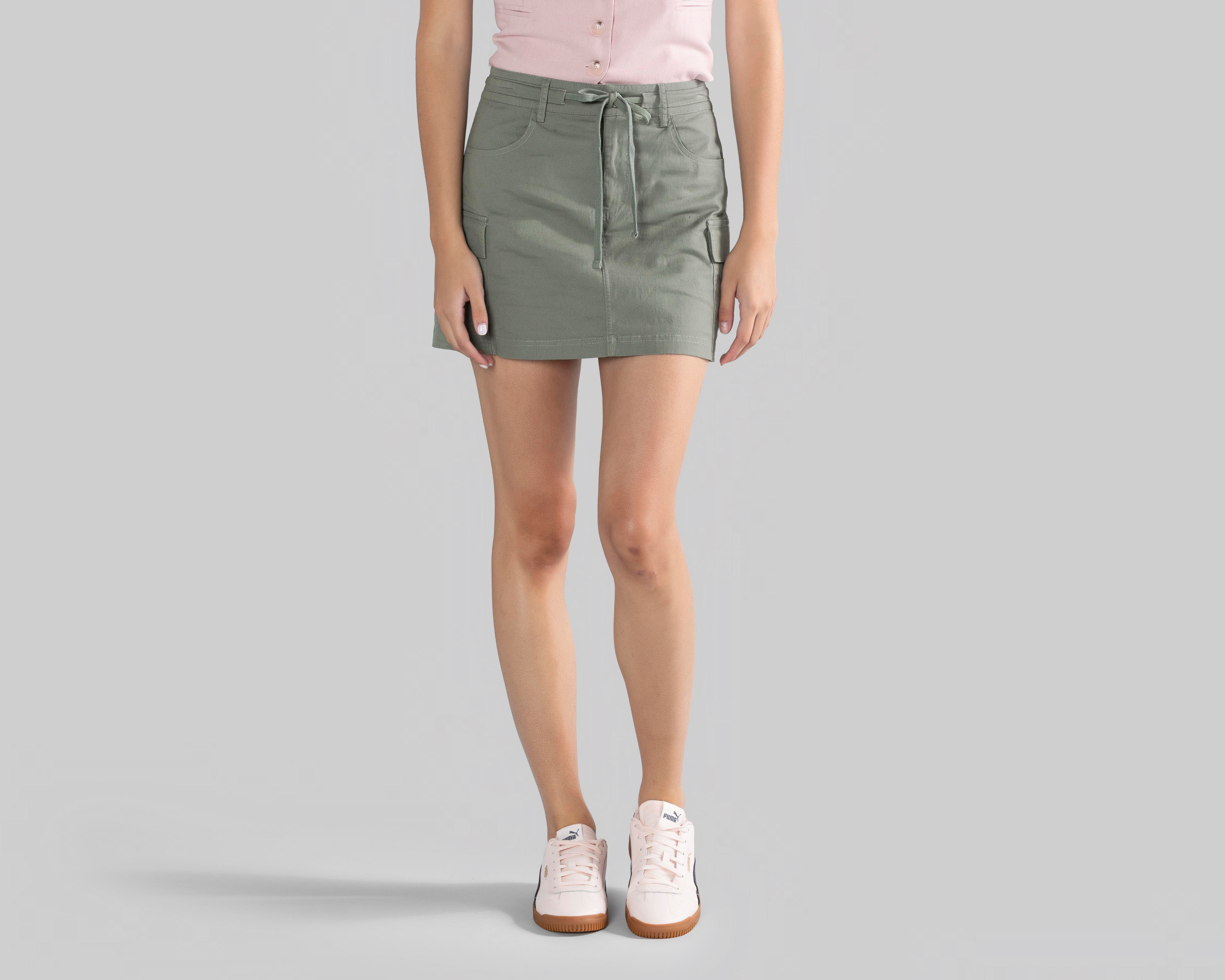 Falda Corta Strona con Bolsas Cargo para Mujer $379