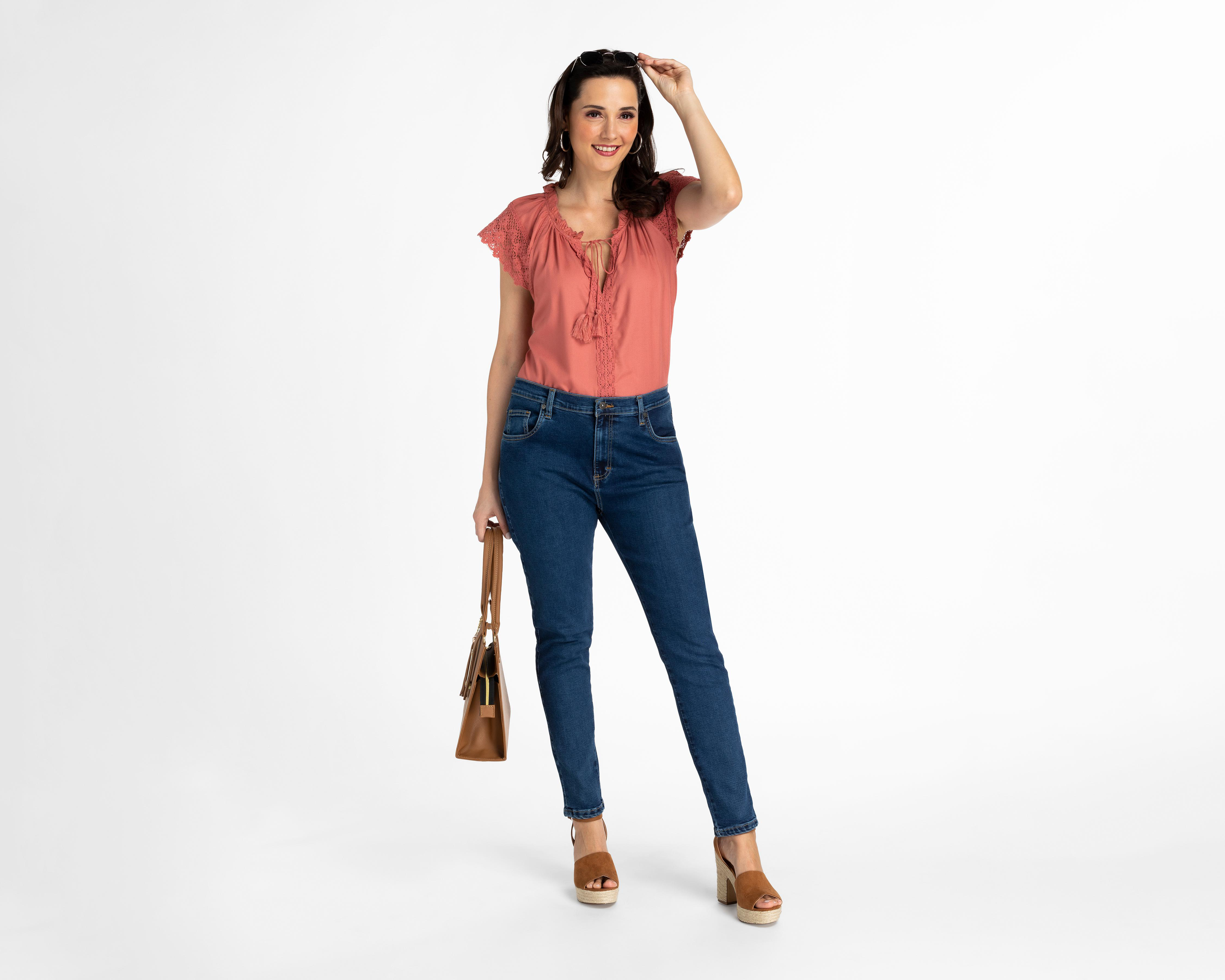 Foto 3 pulgar | Blusa Lady Sun Sin Mangas con Crochet en Hombros