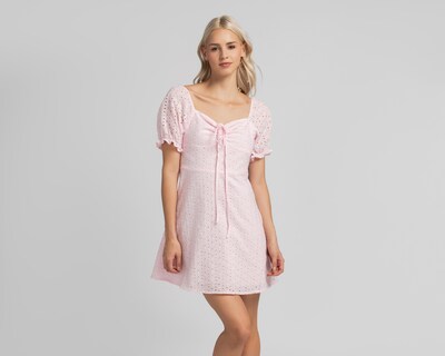 Foto 1 | Vestido Casual 18 Forever Rosa Manga Corta para Mujer