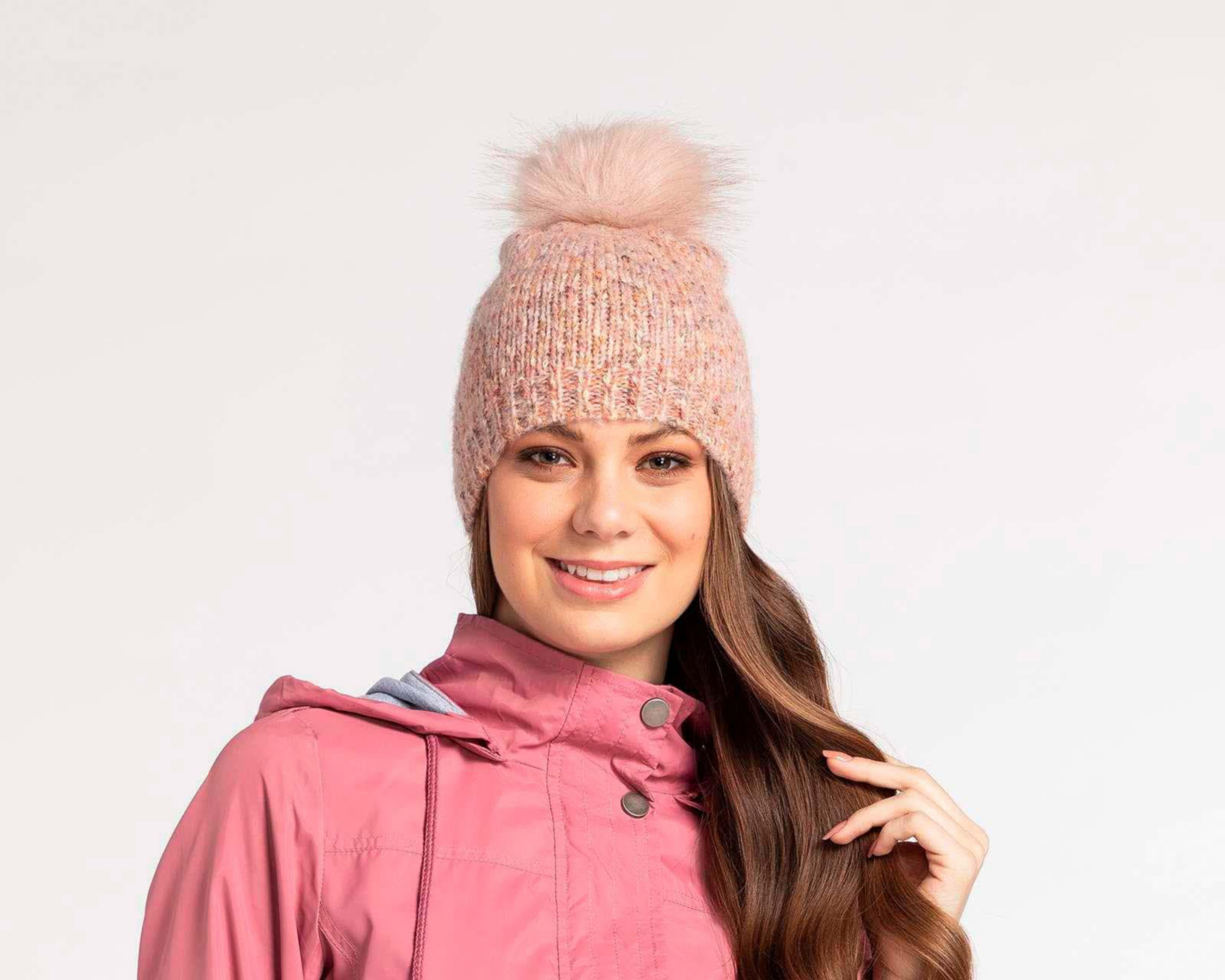 Foto 5 pulgar | Gorro 18 Forever