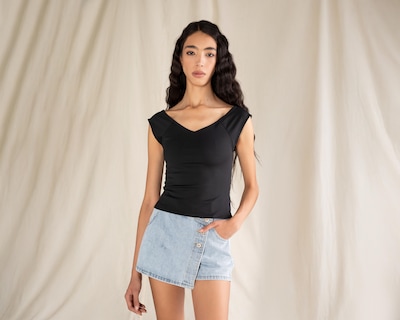 Foto 2 | Playera Negra Strona para Mujer