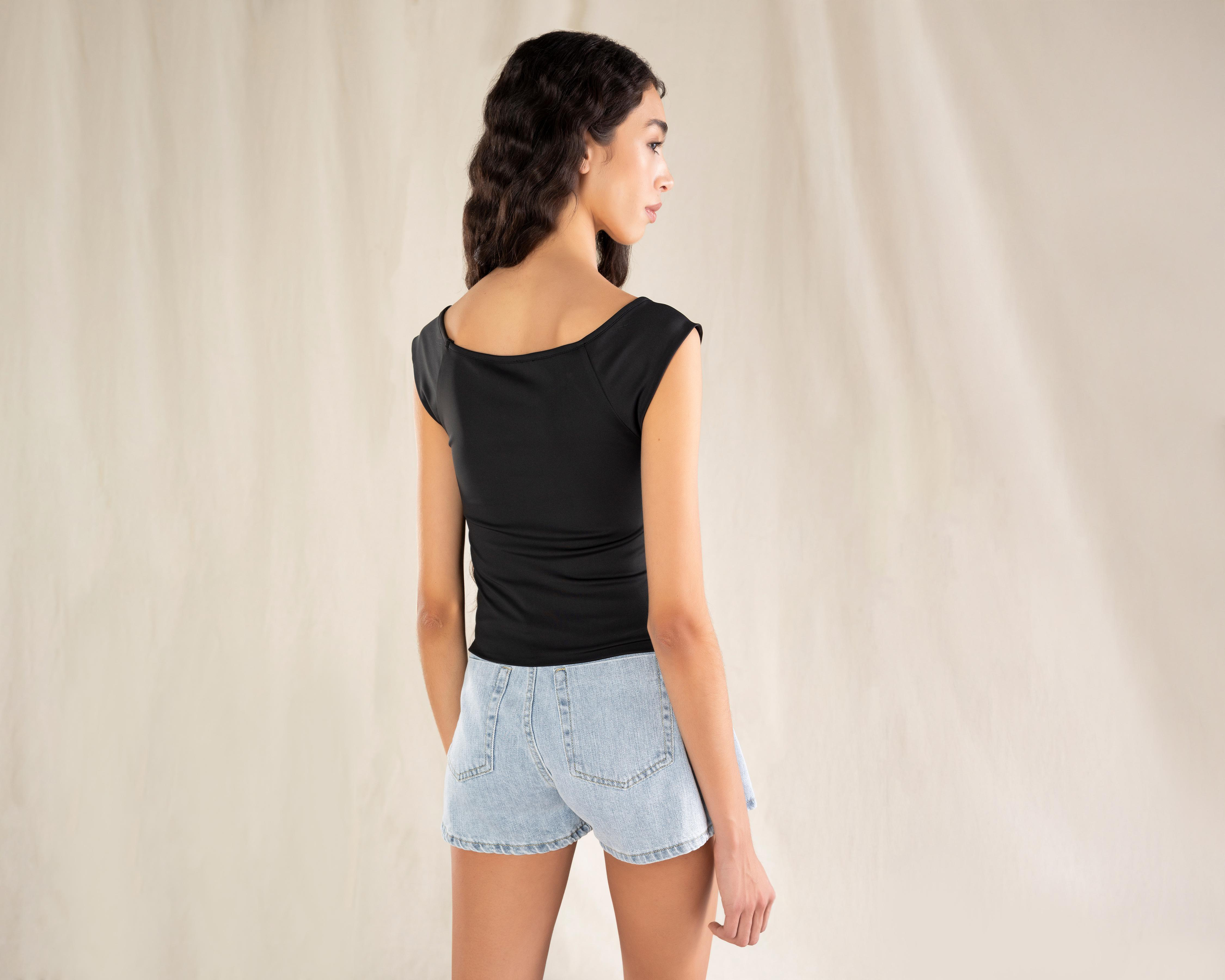Foto 4 pulgar | Playera Negra Strona para Mujer