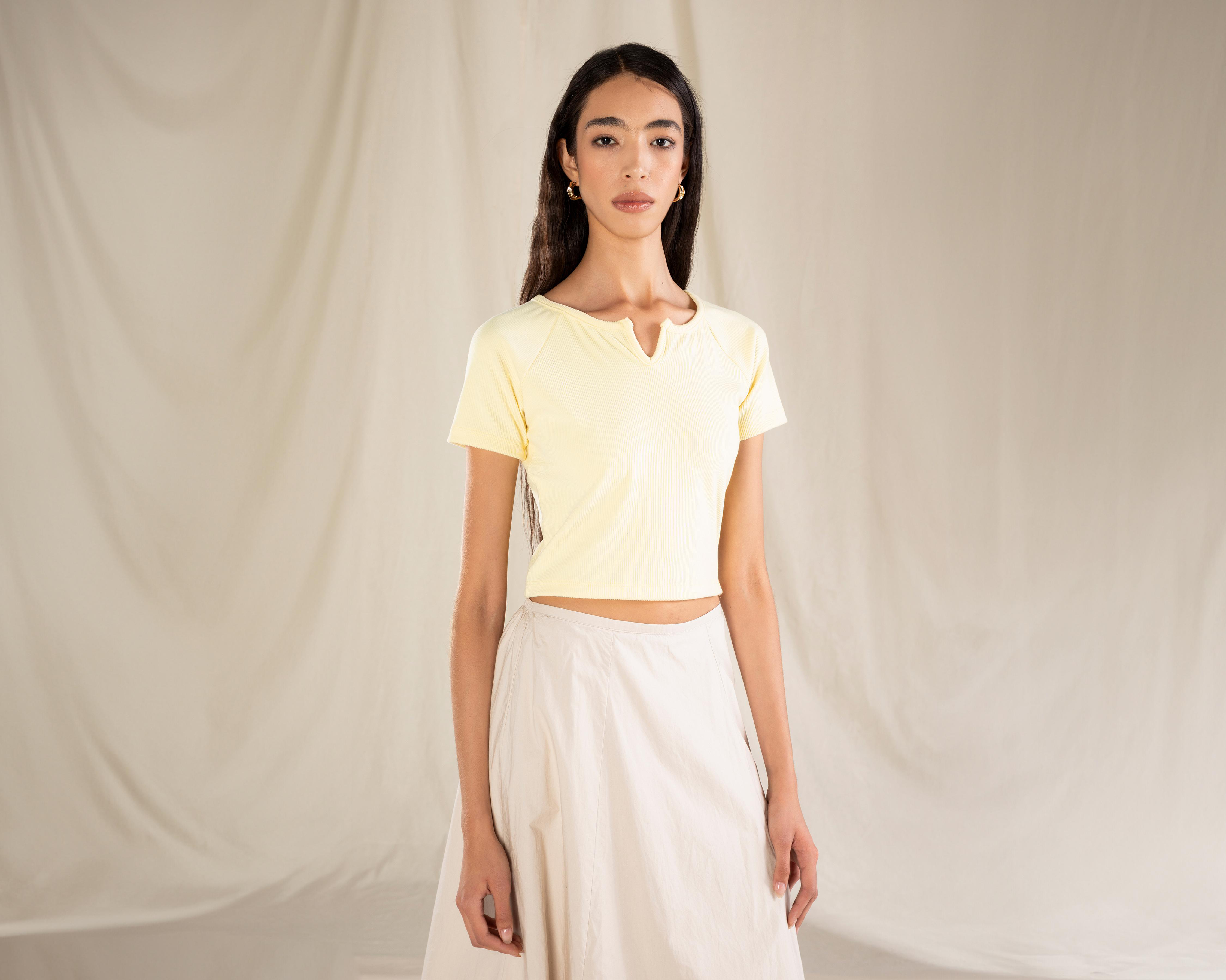 Foto 3 pulgar | Blusa Amarilla Strona para Mujer