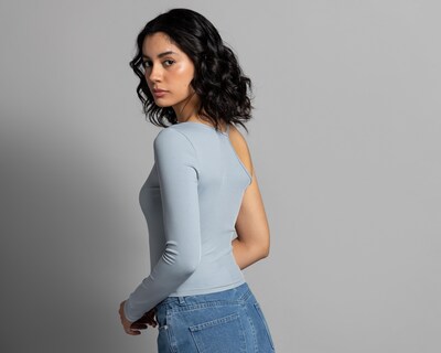 Foto 3 | Blusa Thinner con Hombro Descubierto