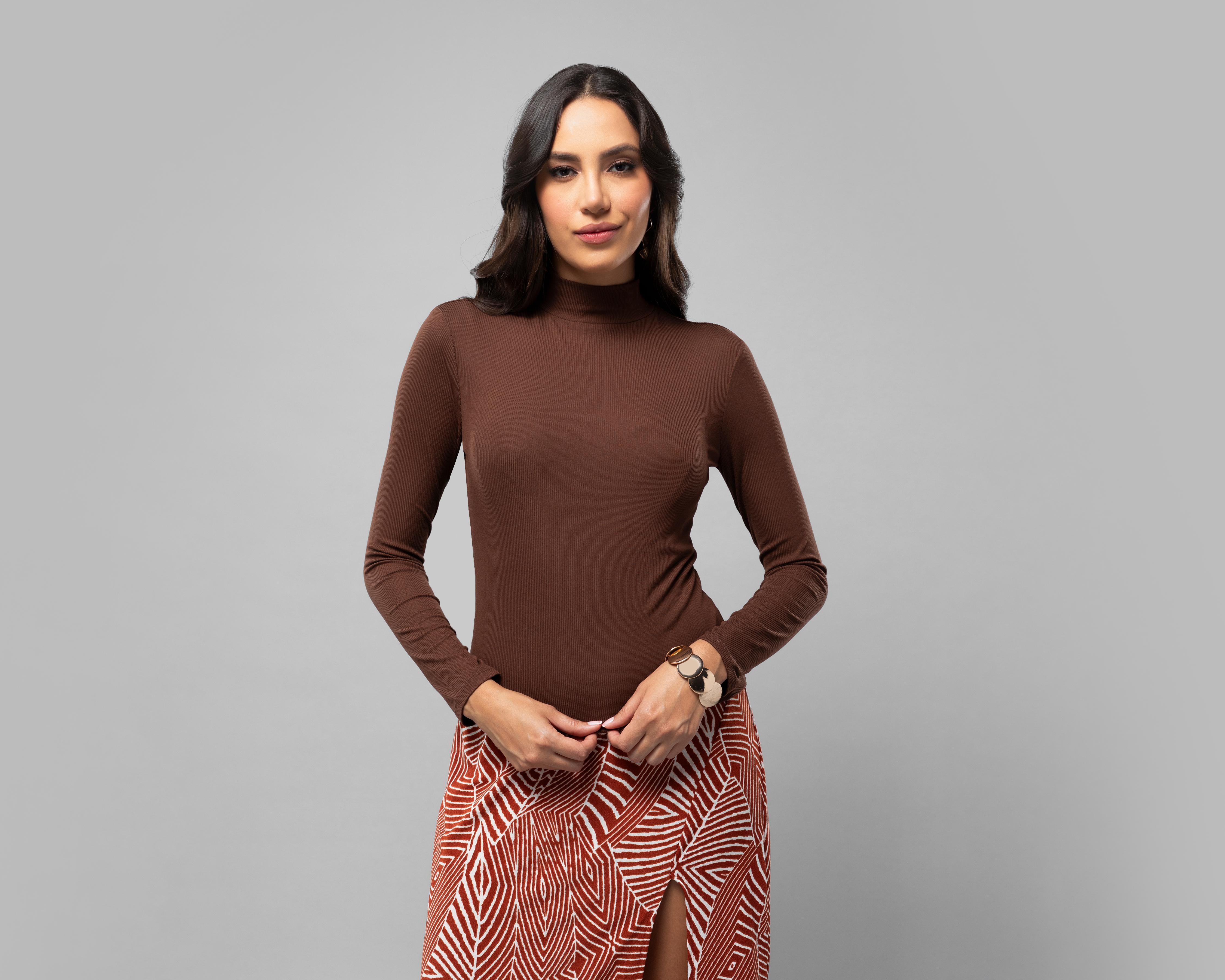 Foto 1 | Playera Jennifer Lopez Café para Mujer