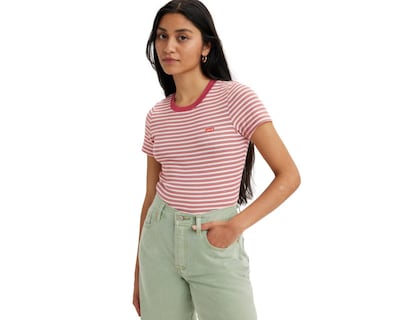 Foto 2 | Playera Levi's Manga Corta para Mujer