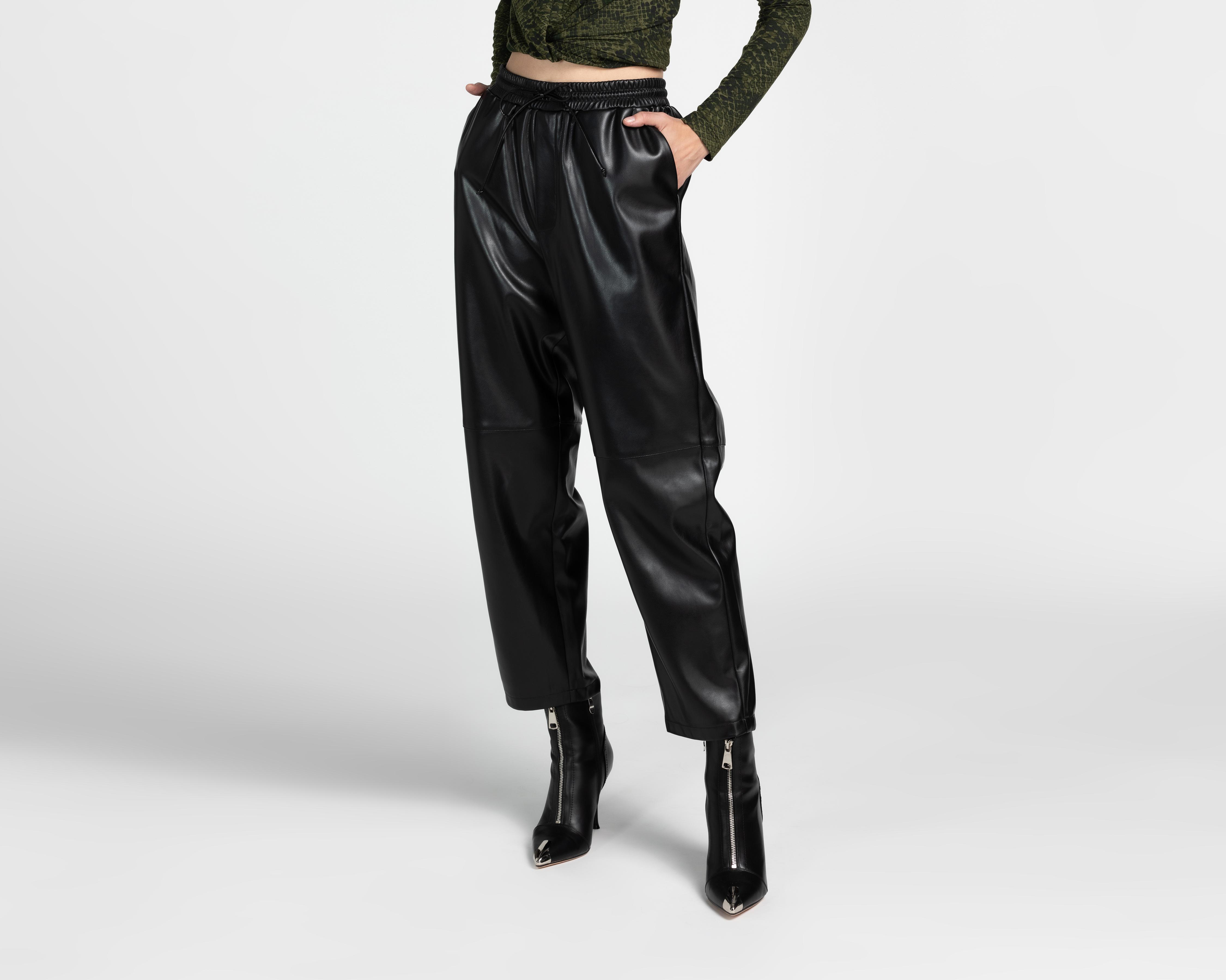 Foto 2 pulgar | Pantalón Sahara Negro para Mujer