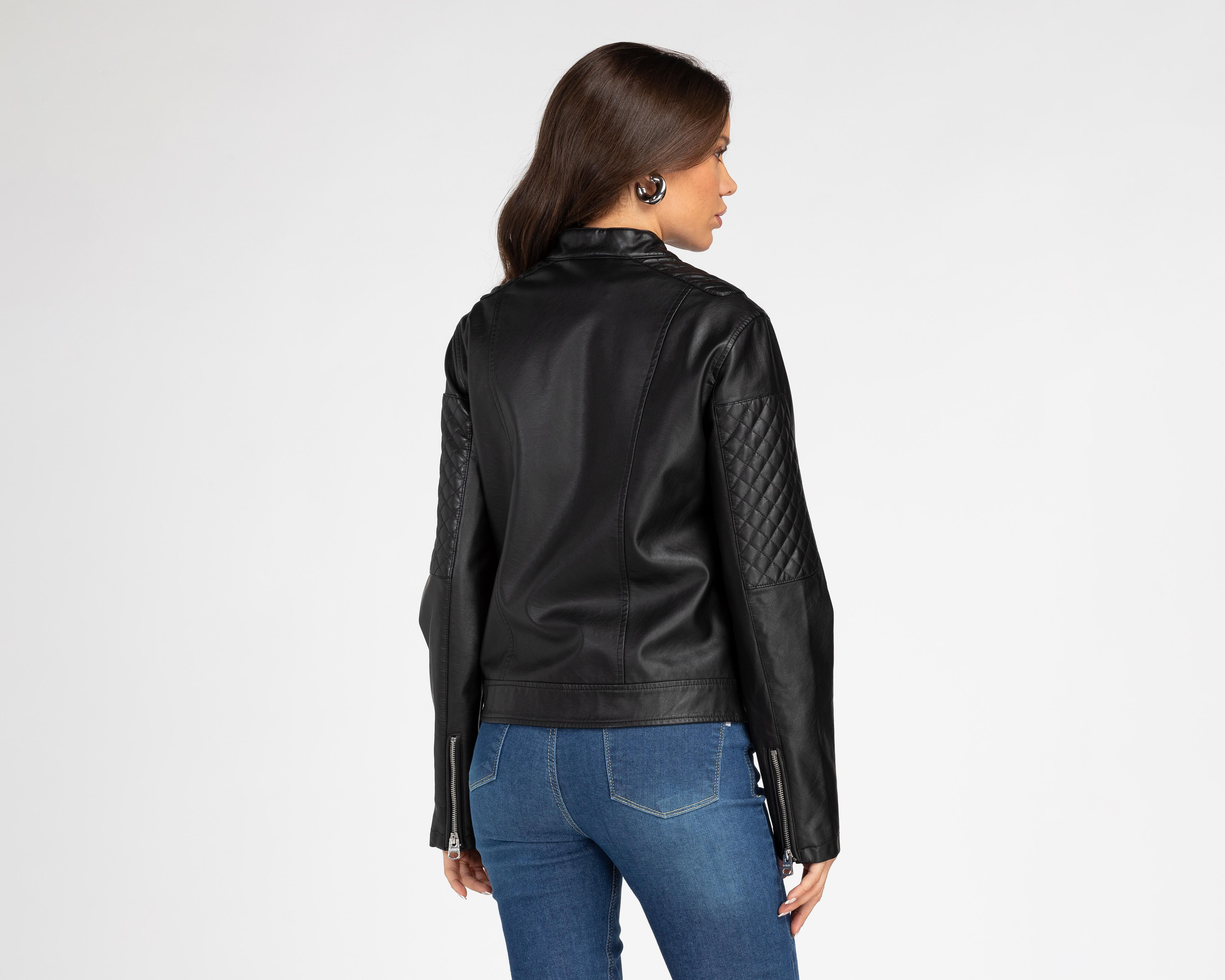 Foto 4 pulgar | Chamarra Negra Levi's para Mujer