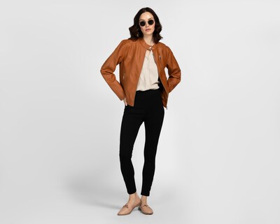 Foto 2 | Chamarra Camel Levi's para Mujer