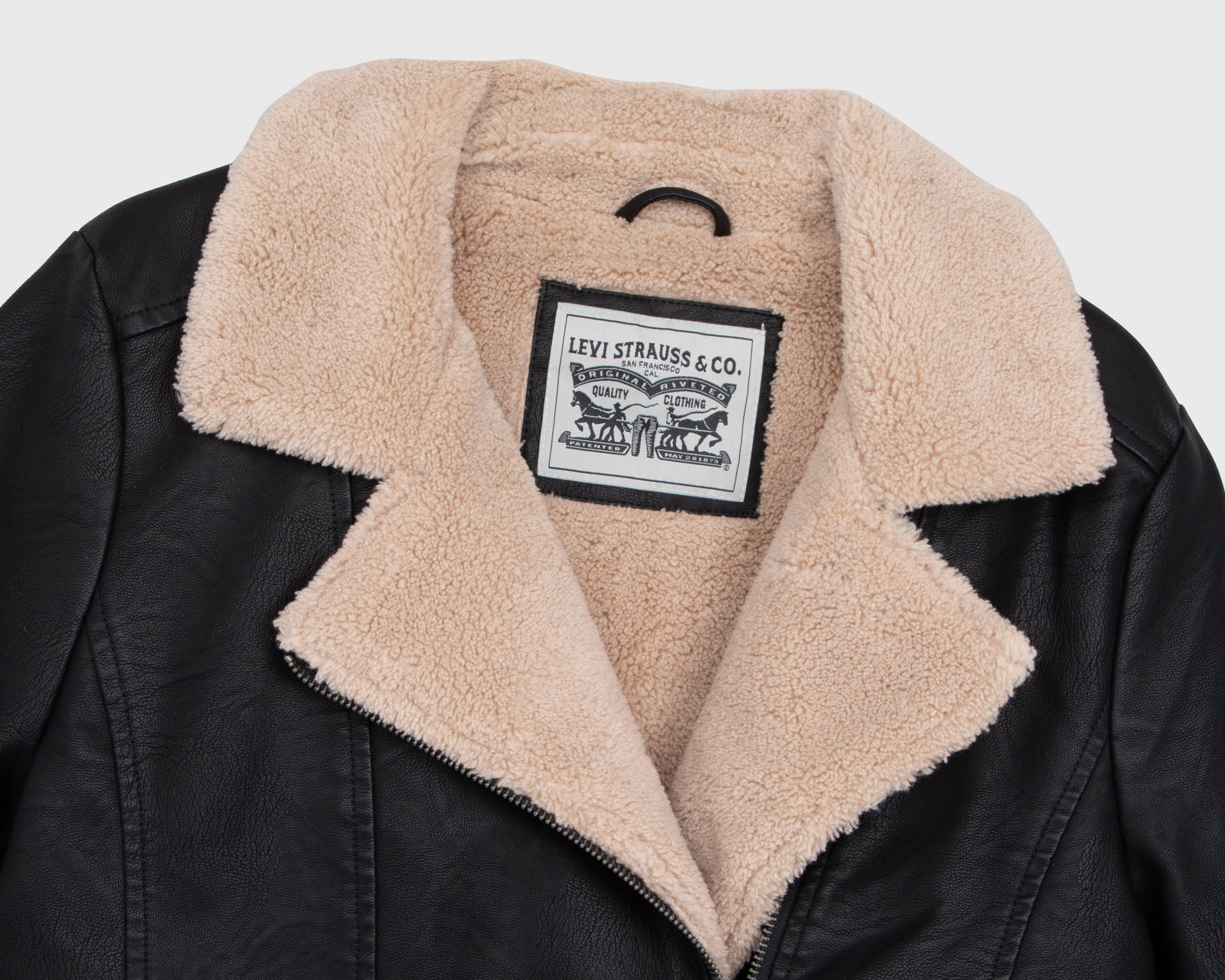 Foto 4 pulgar | Chamarra Aborregada Levi's para Mujer