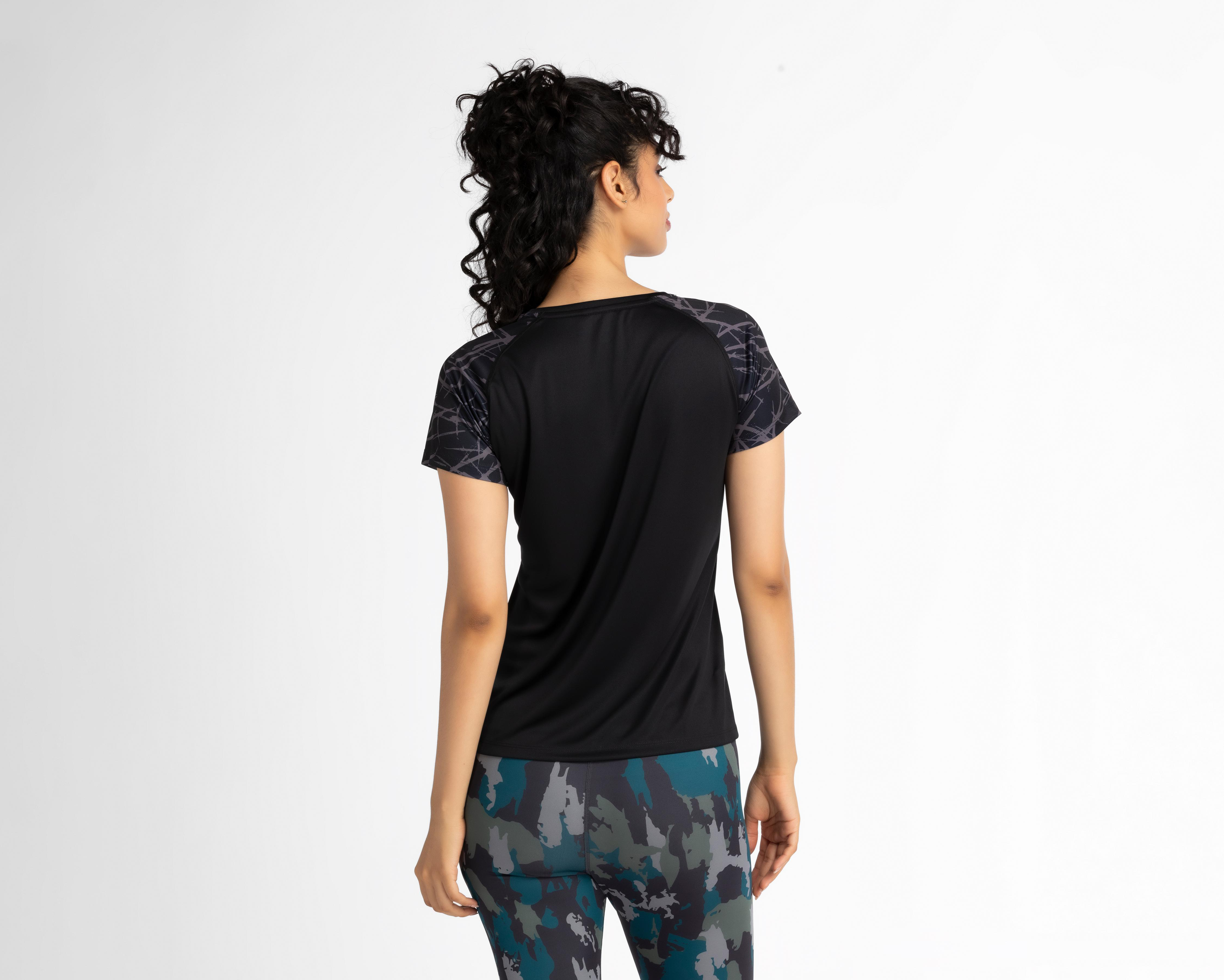 Foto 4 pulgar | Playera de Entrenamiento Charly para Mujer