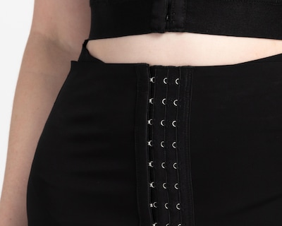 Foto 3 | Pantaleta con Control Negra Shape & Care para Mujer