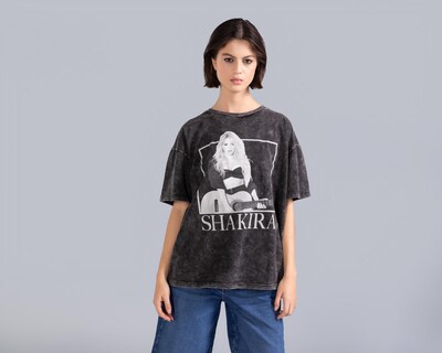 Foto 2 | Playera Shakira Estampada para Mujer