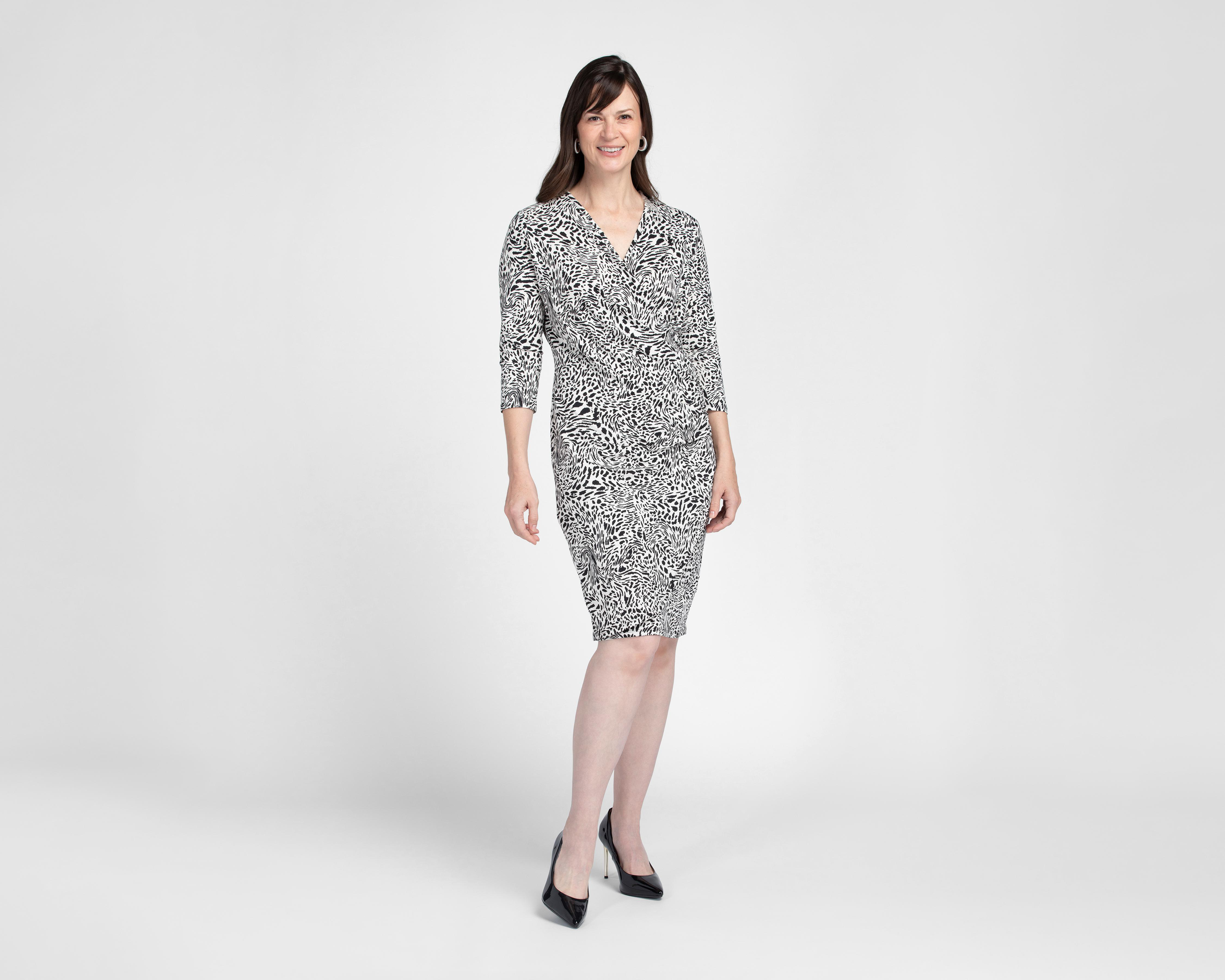 Vestido Formal Sahara Cruzado Manga 3/4 Animal Print para Mujer $329