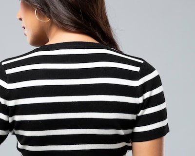 Foto 5 | Playera Jennifer Lopez de Rayas para Mujer