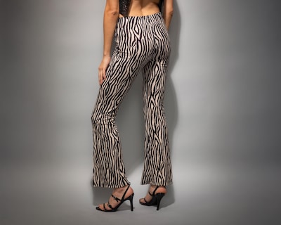 Foto 3 | Pantalón Acampanado Strona Animal Print para Mujer