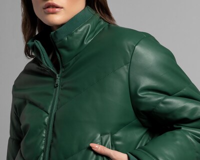 Foto 4 | Chamarra Thinner Capitonada Verde