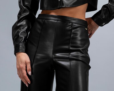 Foto 4 | Pantalón Flare Jennifer Lopez Negro para Mujer