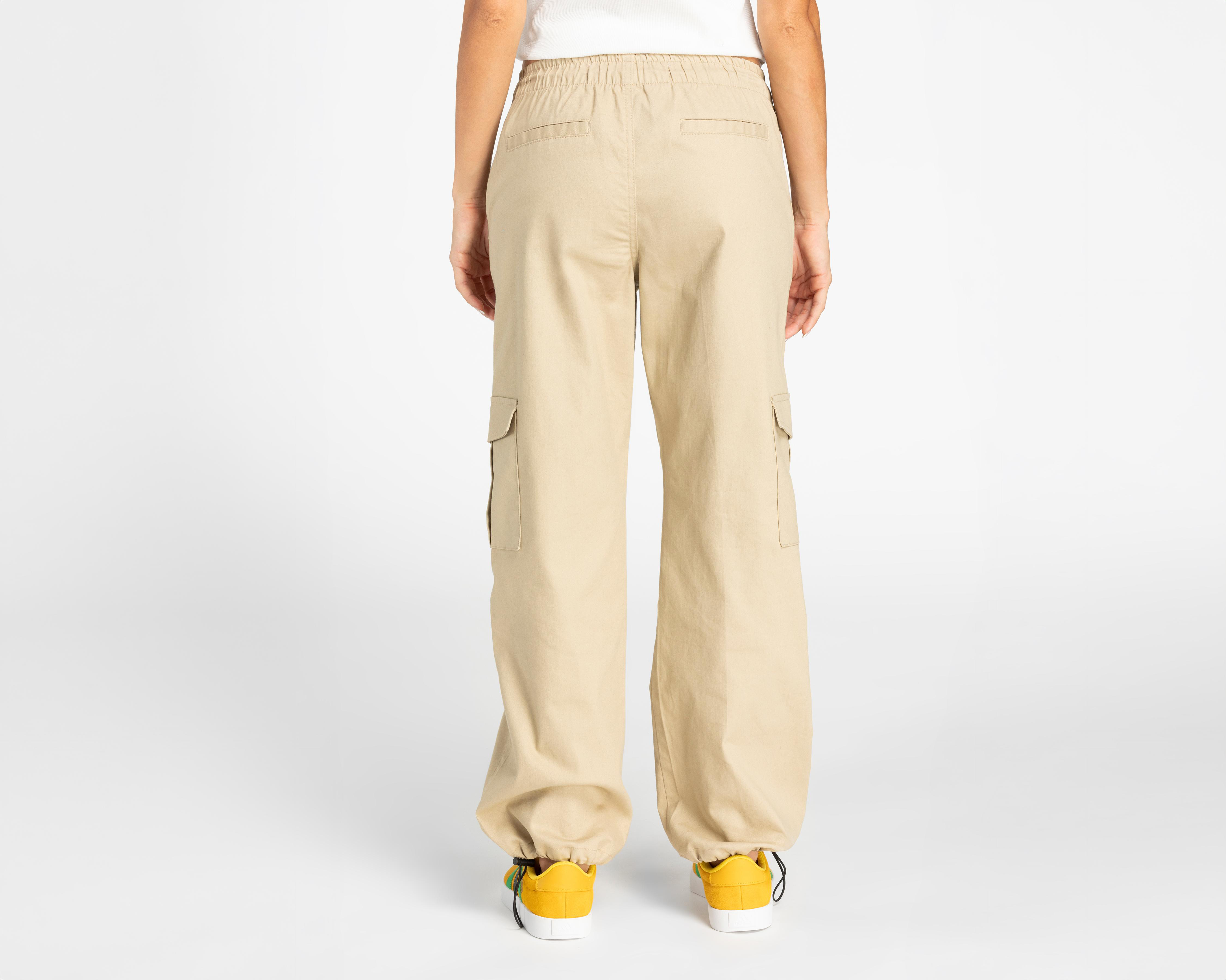 Foto 4 pulgar | Pantalón Cargo Refill Caqui para Mujer