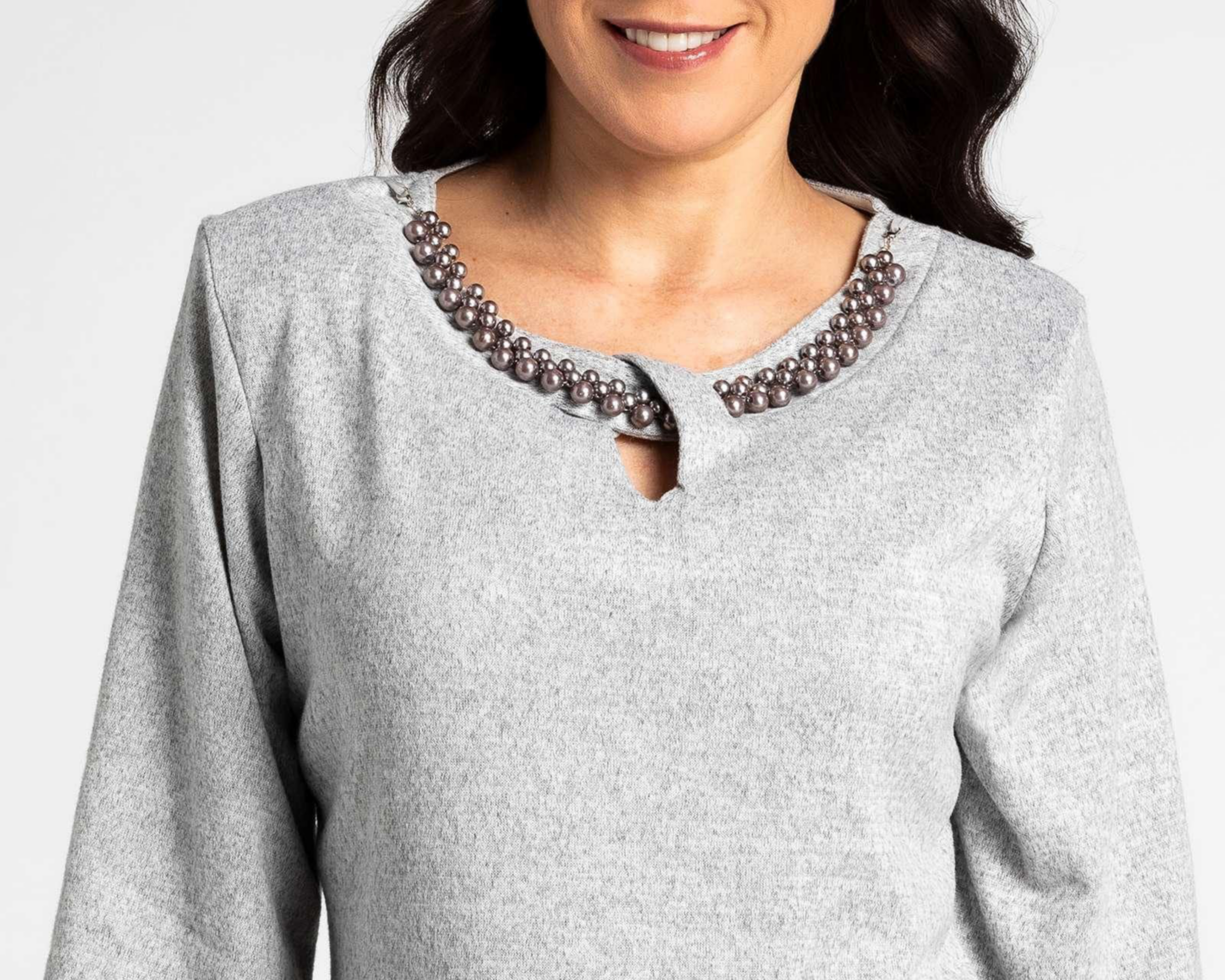 Foto 5 pulgar | Blusa Paloma Gris con Collar
