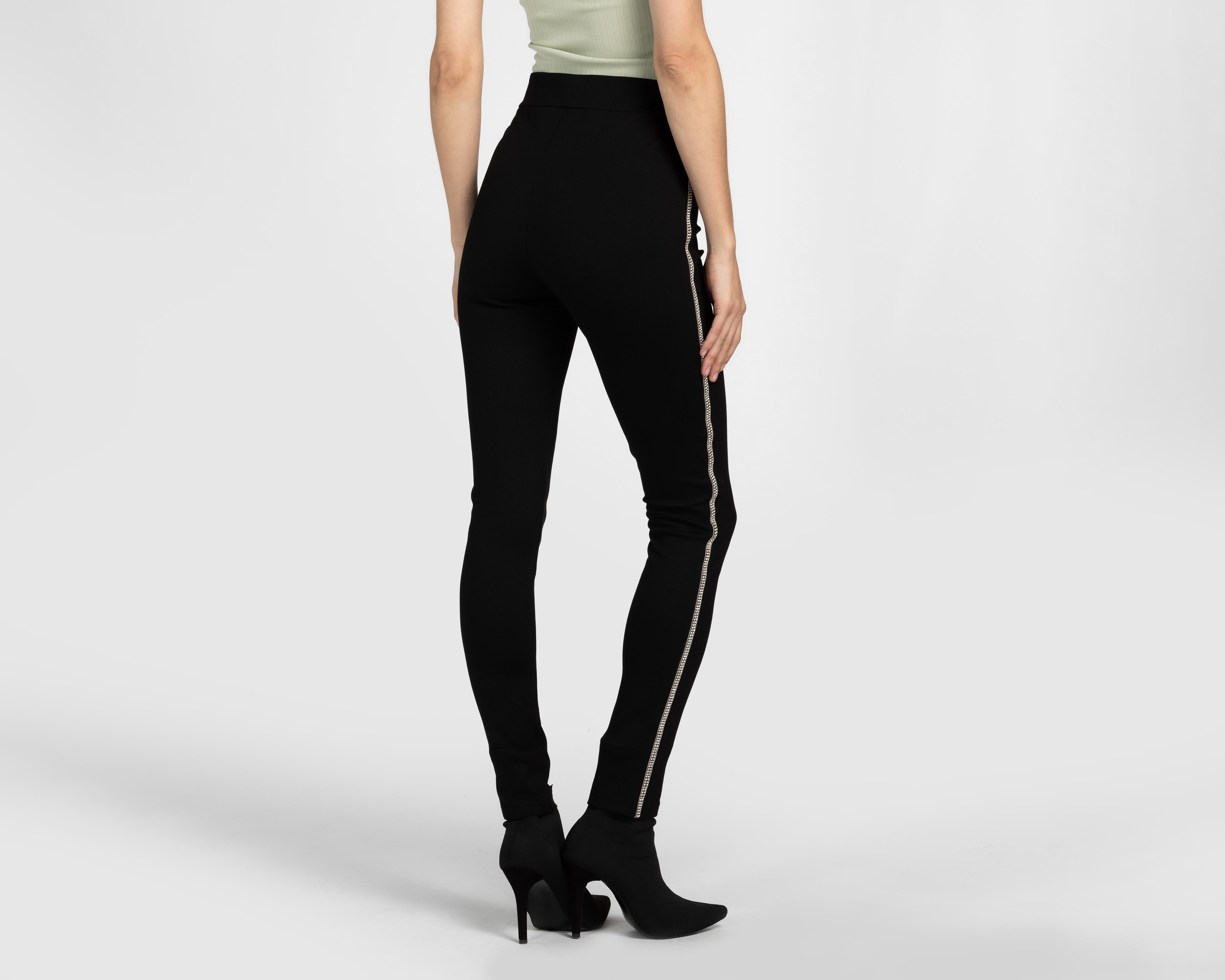 Foto 4 pulgar | Leggings Negros Bebe para Mujer