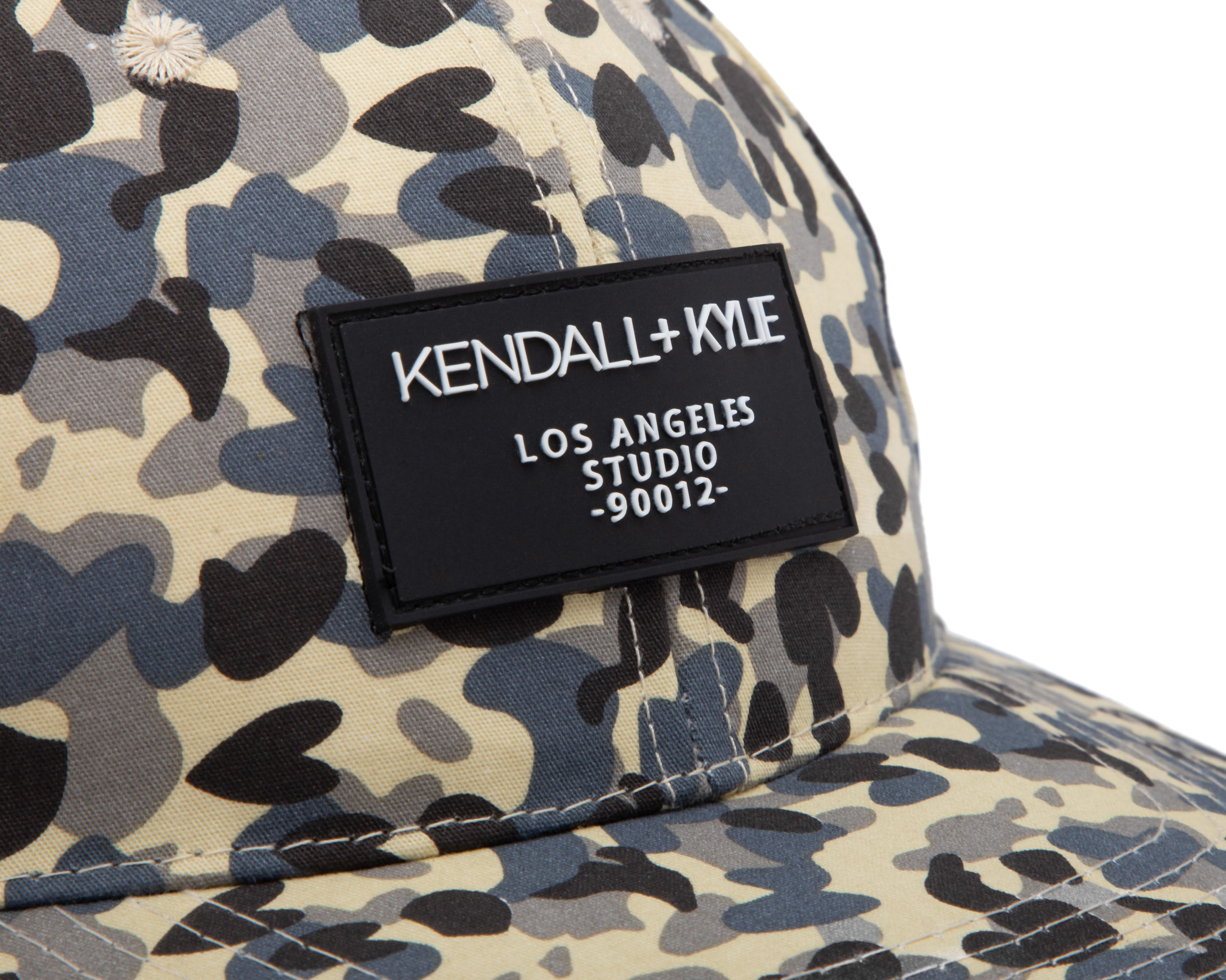 Foto 5 pulgar | Gorra Kendall + Kylie