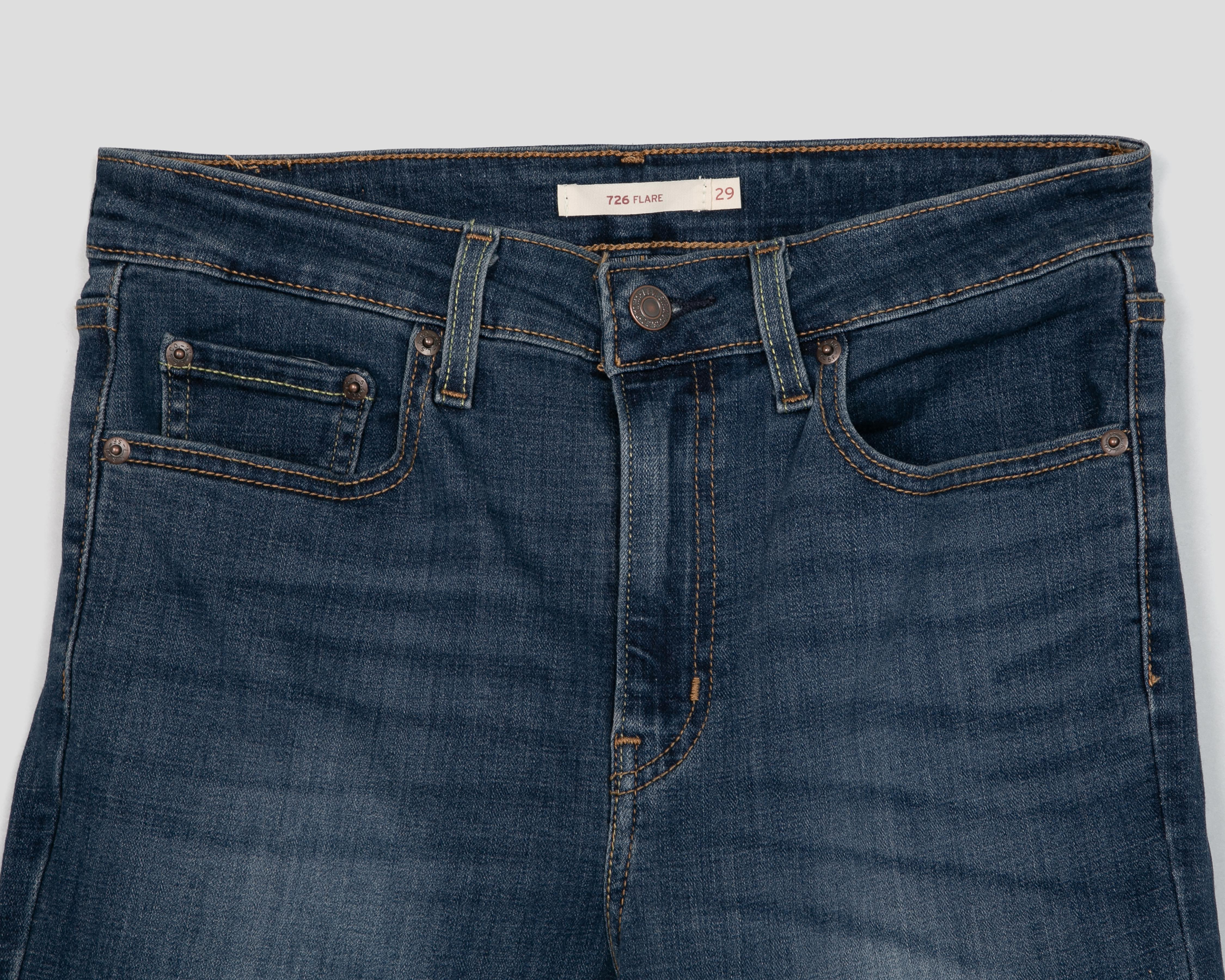 Foto 4 pulgar | Jeans Flare Levi´s 726 High Rise para Mujer