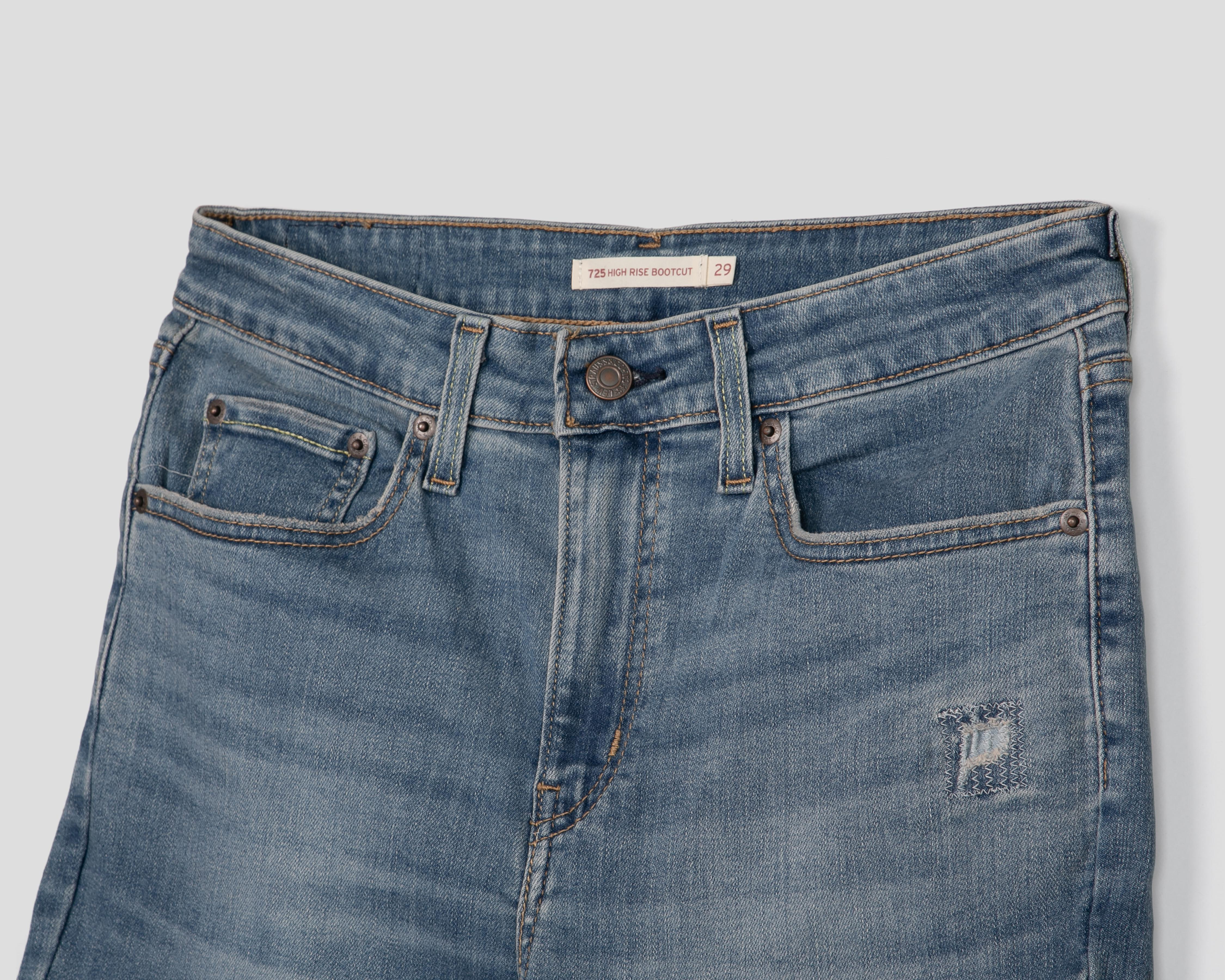 Foto 4 pulgar | Jeans Flare Levi's para Mujer