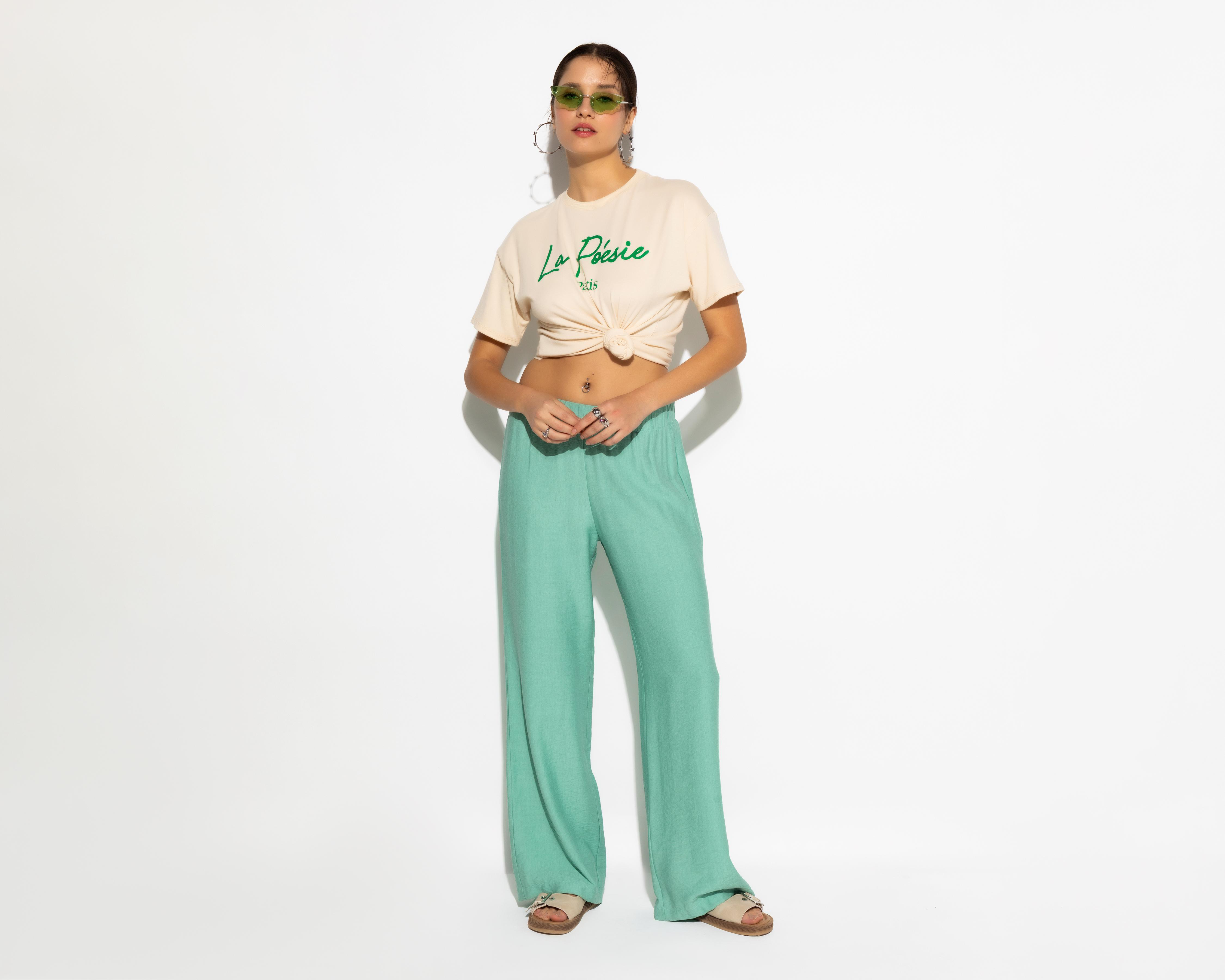 Playera Manga Corta Strona para Mujer $199