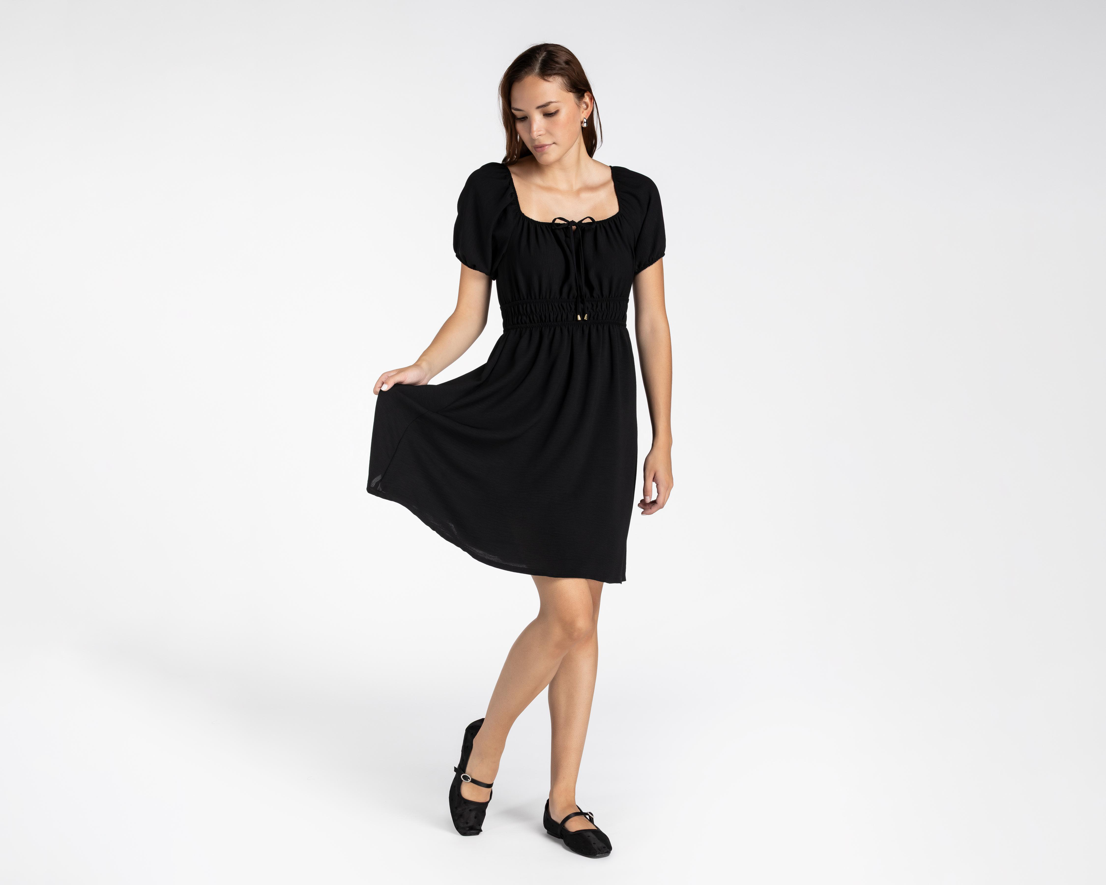 Vestido Casual Refill Corto Negro con Cintura Elástica $299